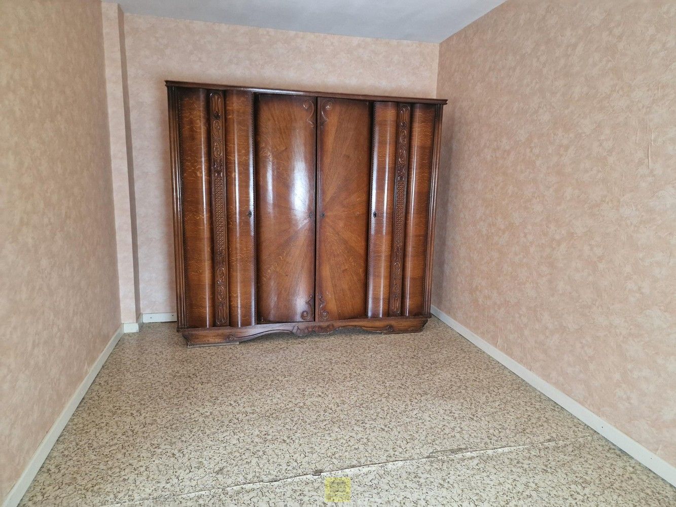 Rustig gelegen gezinswoning met 4 slaapkamers, garage en ruime zolder (= extra kamers) foto 16