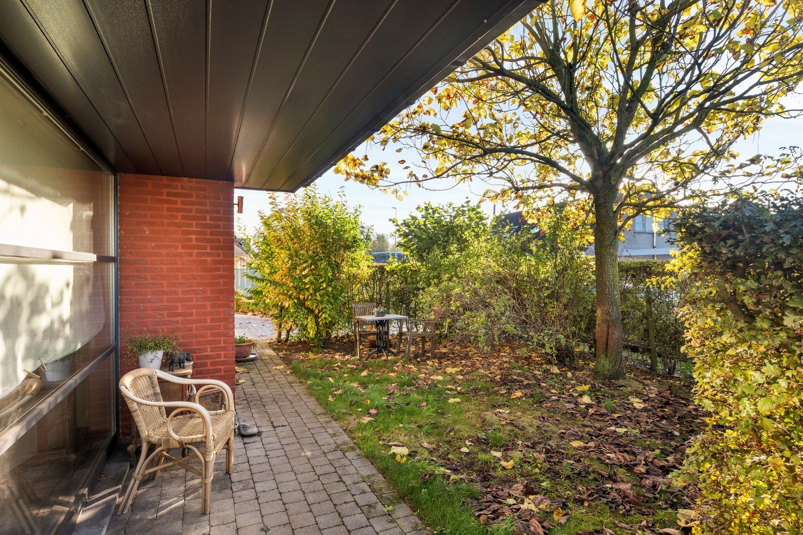 Instapklare woning met 3 slaapkamers, carport en verzorgde tuin in Beveren (Roeselare) foto 12