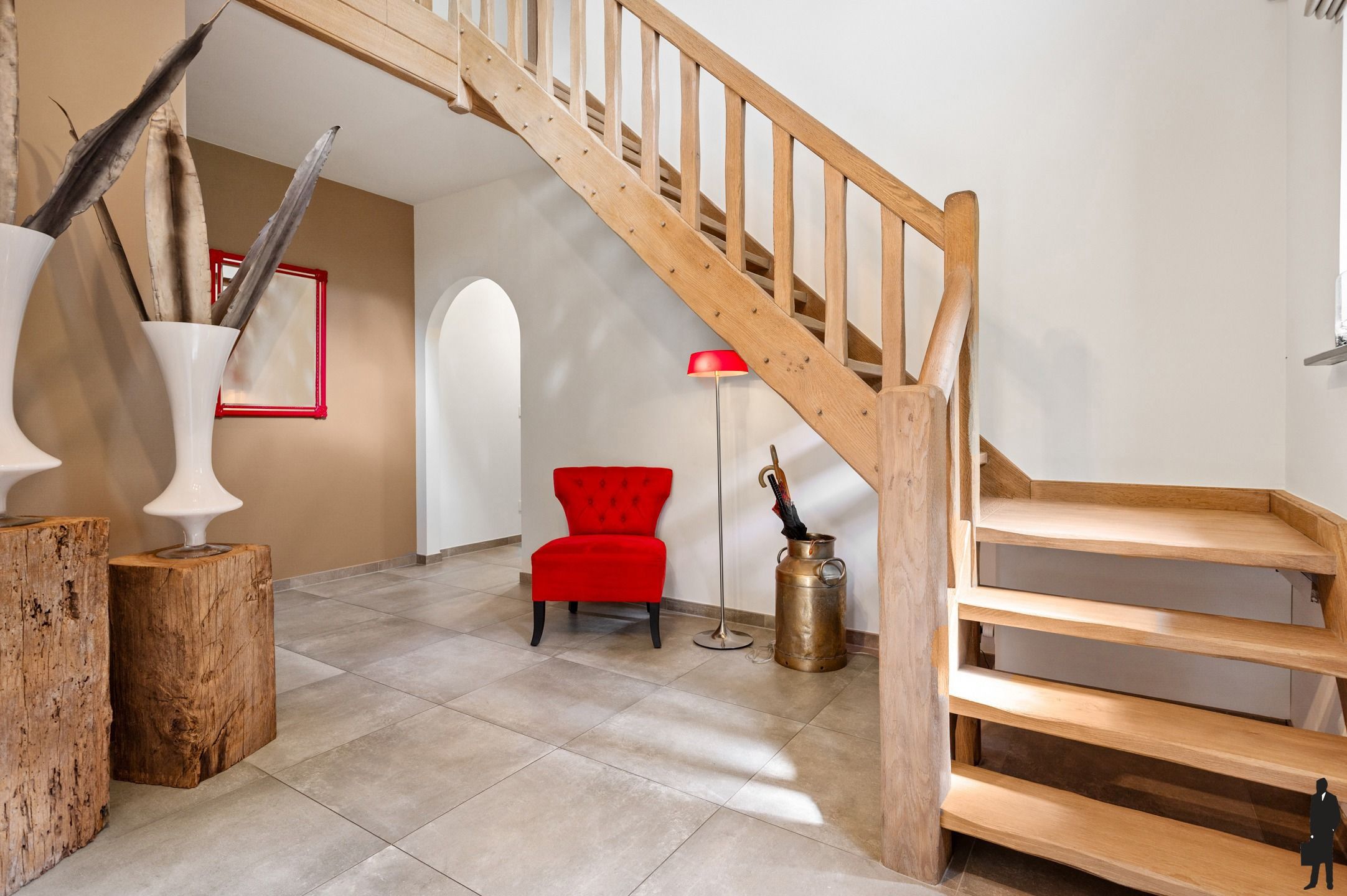 Stijlvol gerenoveerde villa met schitterende tuin en verwarmd zwembad foto 15