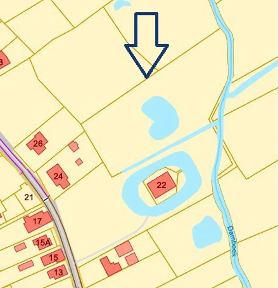 Bosgrond met vijver nabij centrum Hever. foto 9