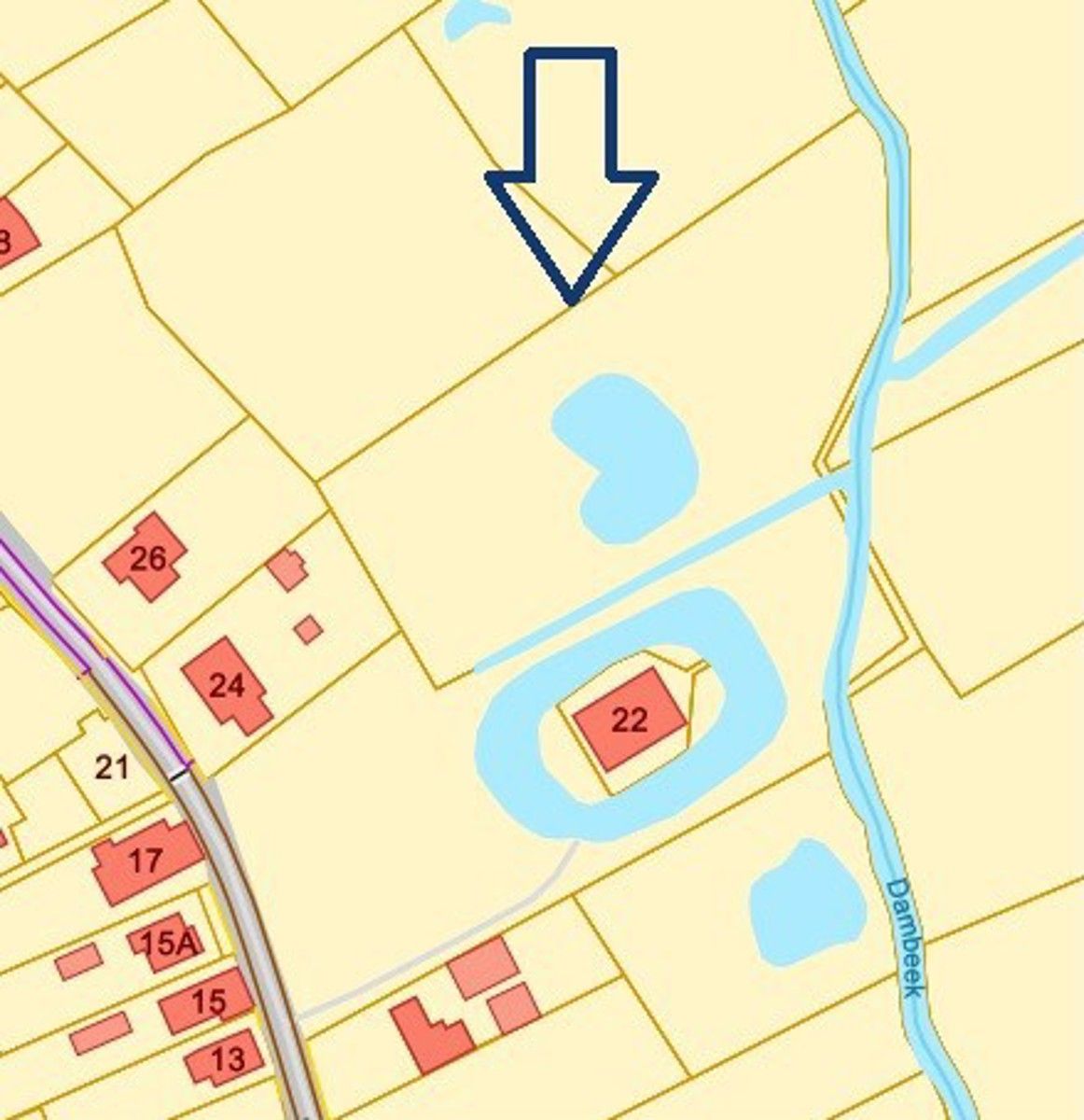 Bosgrond met vijver nabij centrum Hever. foto 9