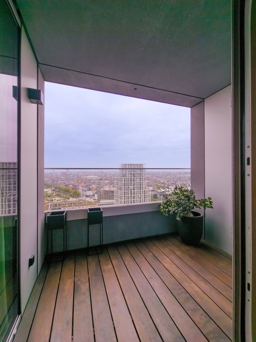Prachtig 2-kamer app. met prachtig zicht over park en stad foto 5