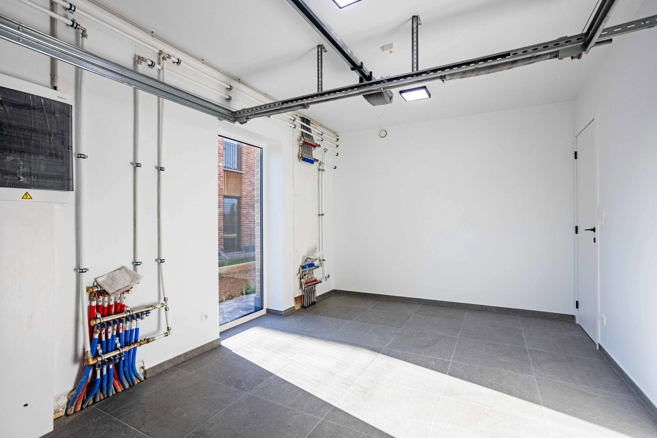 Prachtige nieuwbouwwoning omringd door groen en natuur. foto 12