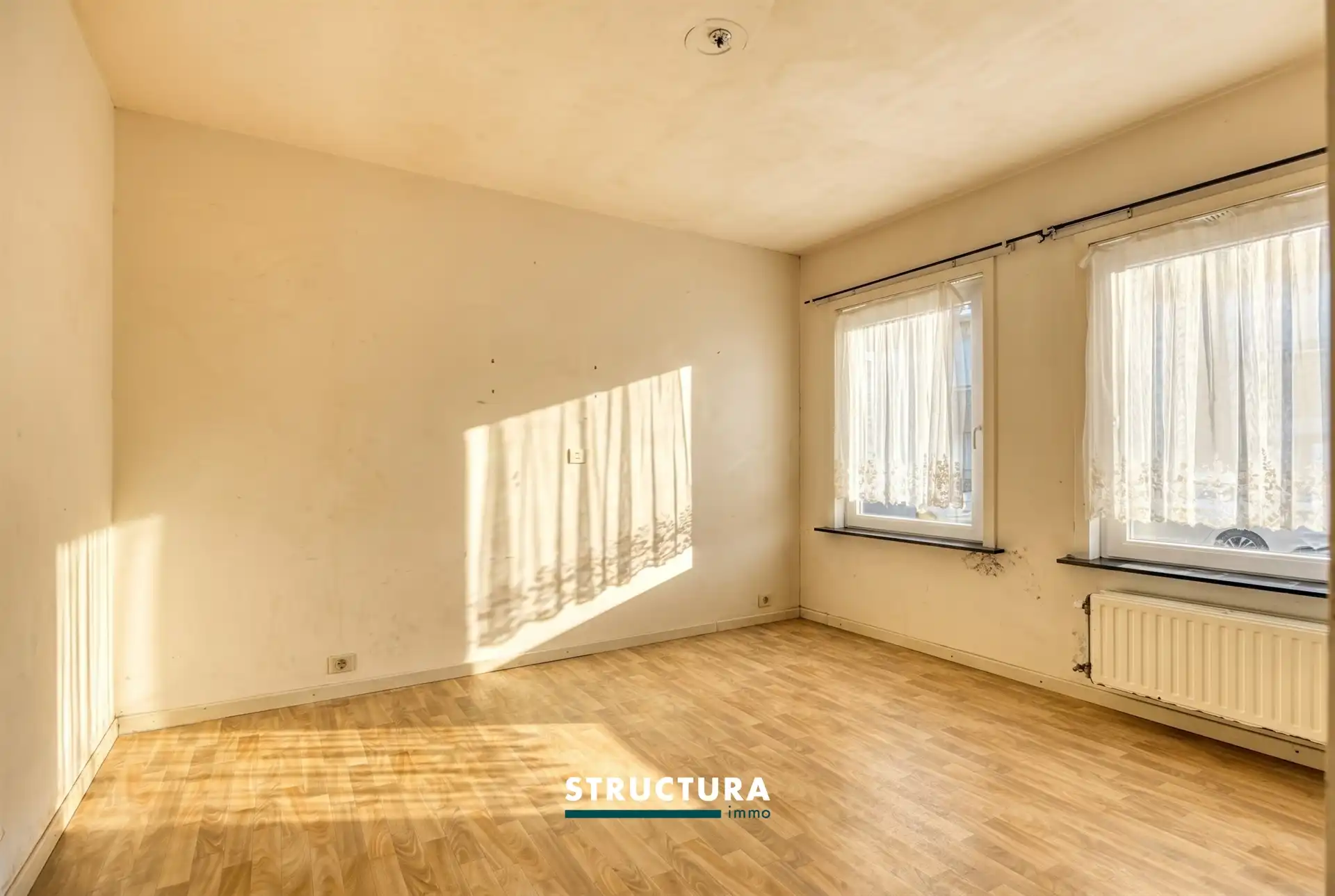 Op te frissen/ te renoveren gelijkvloers appartement met 2 kamers en tuin foto 11