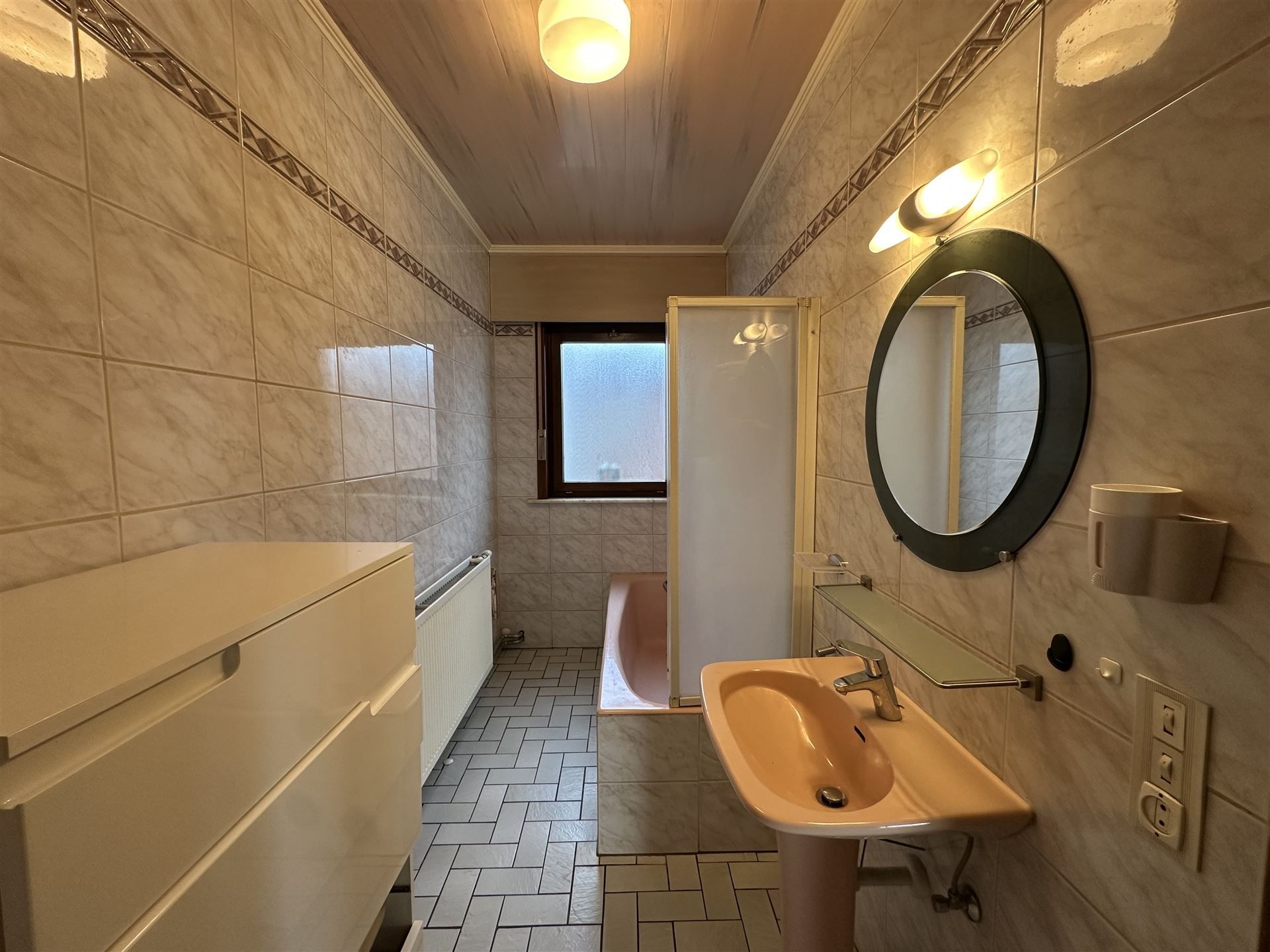 Rustig gelegen te renoveren HOB in Zingem. foto 6