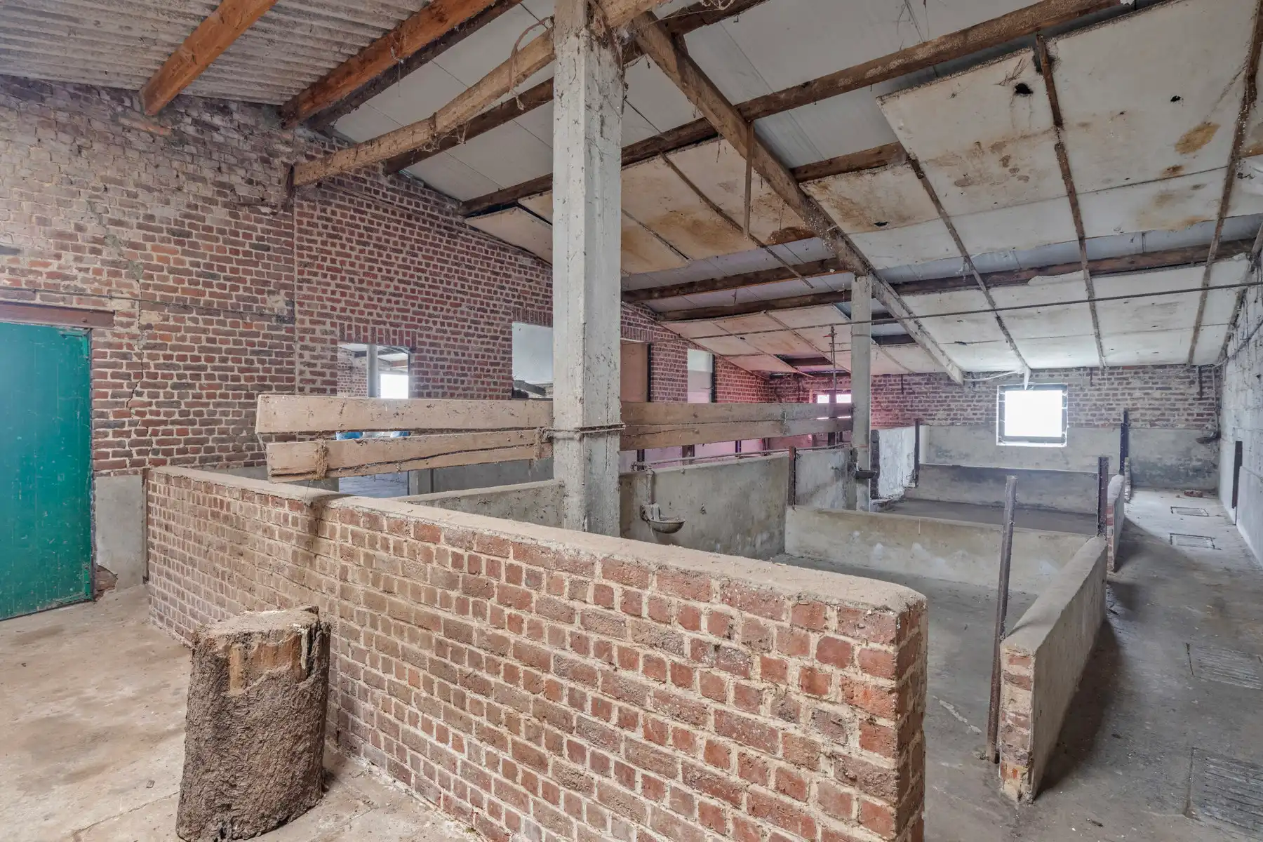 Authentieke hoeve + perceel bouwgrond foto 17