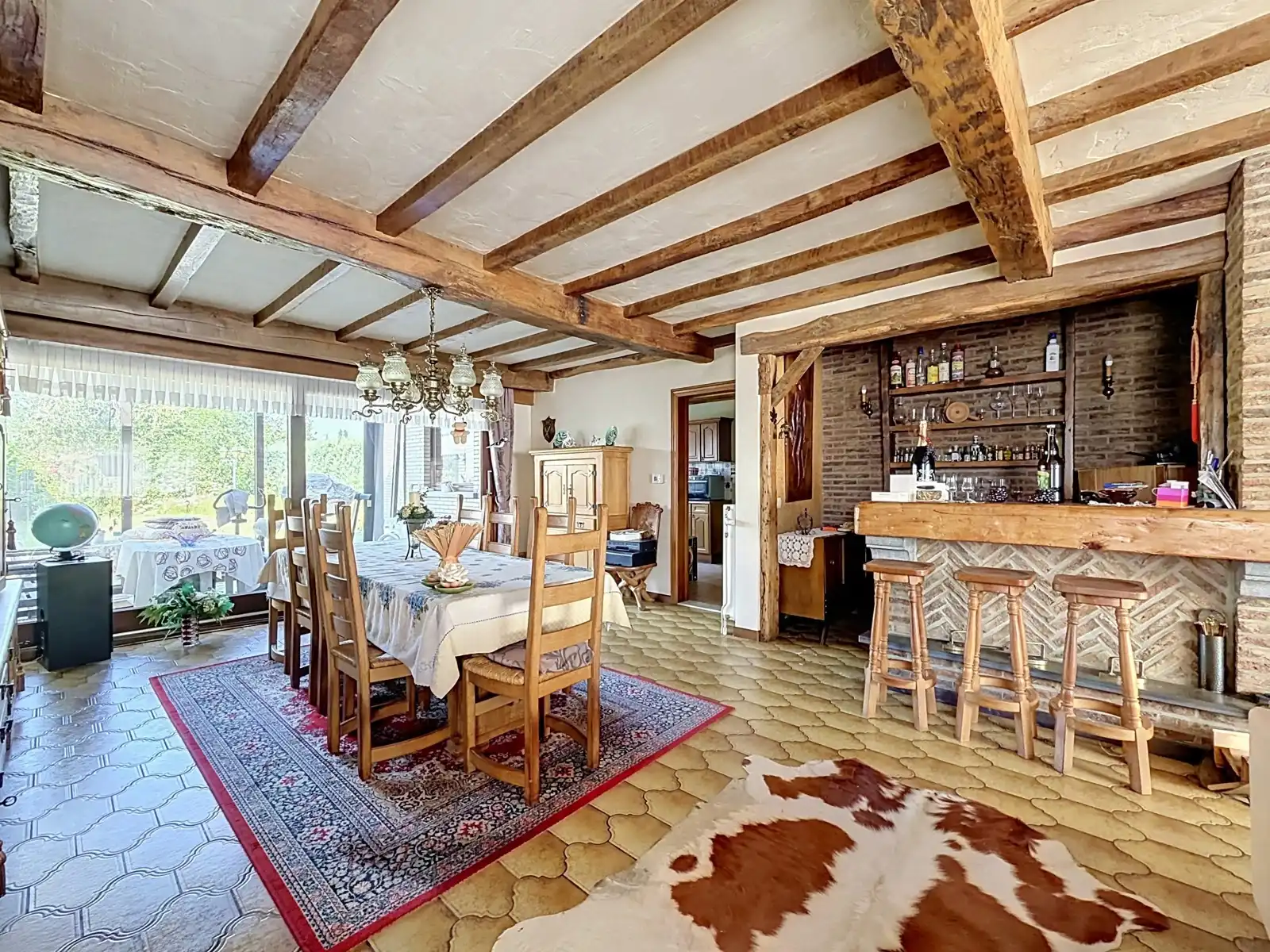 Stevige gezinswoning met 2 SLPK, Garage én Tuin! foto 4