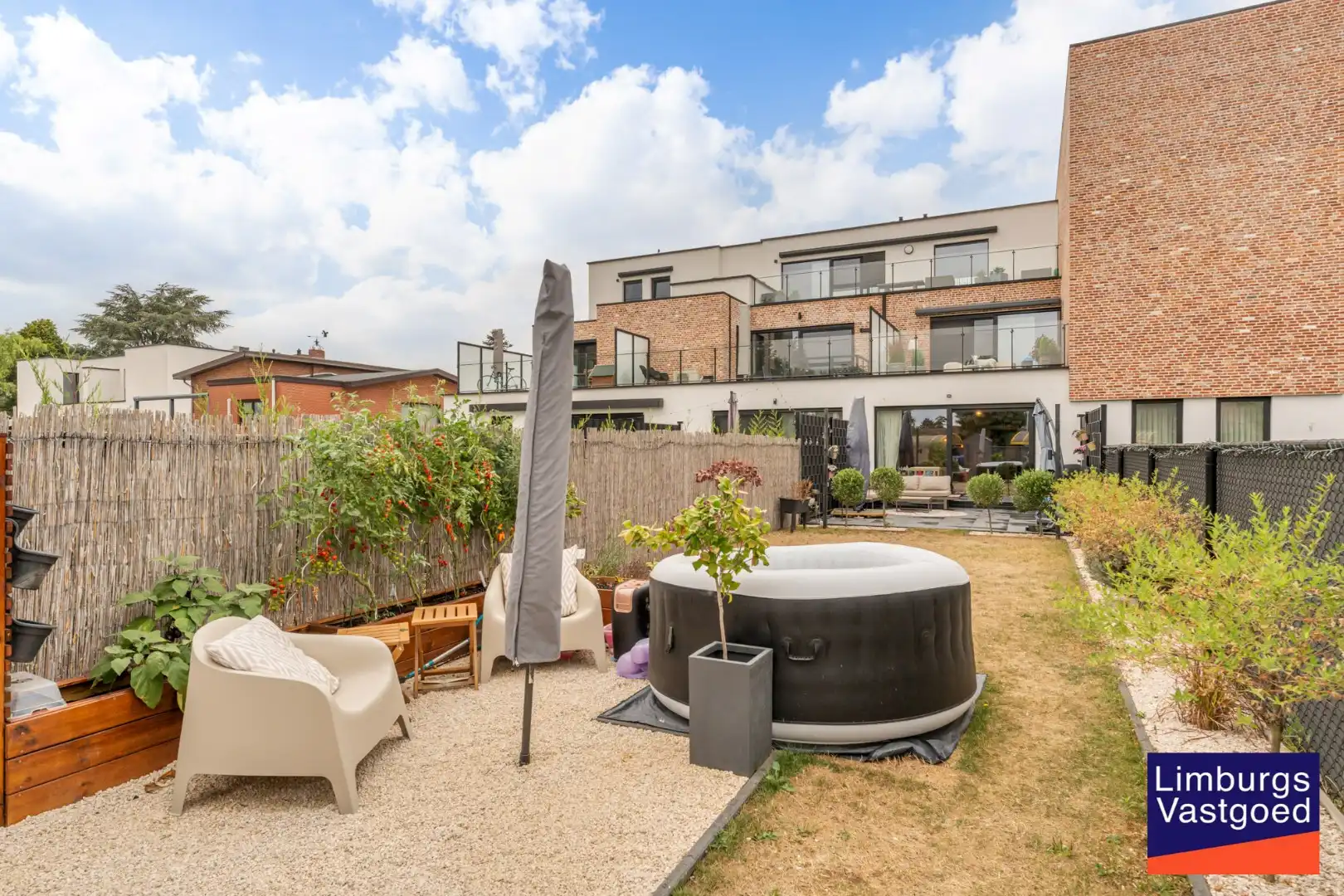 Gelijkvloers appartement (95m²), 2 slpk, ruim terras/tuin, autostaanplaats + kelderberging foto 22