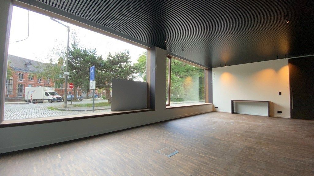 Instapklaar gelijkvloers kantoor te huur aan Bijlokesite te Gent foto 5