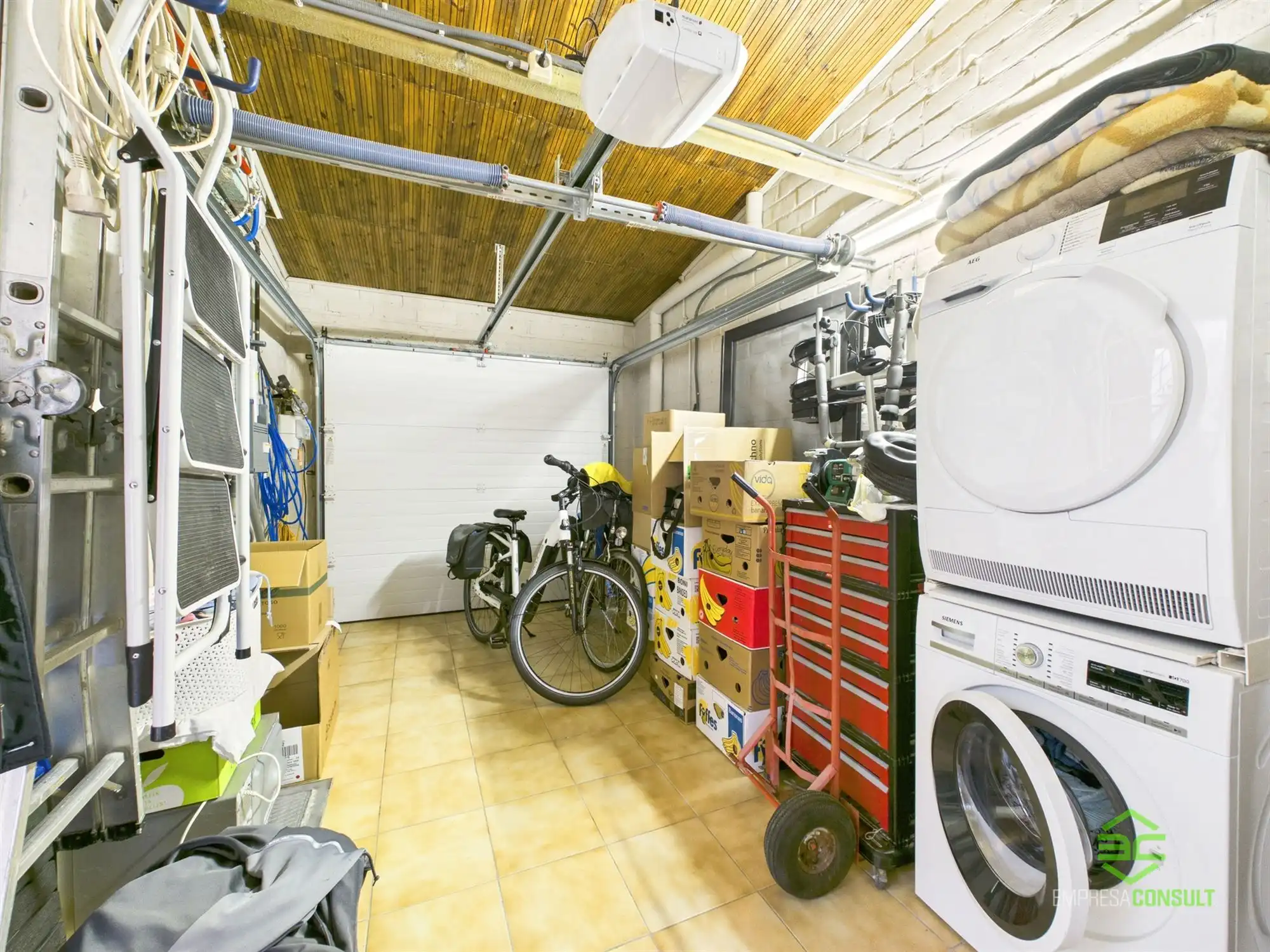 Instapklare gezinswoning op een rustige ligging in Velm! foto 13