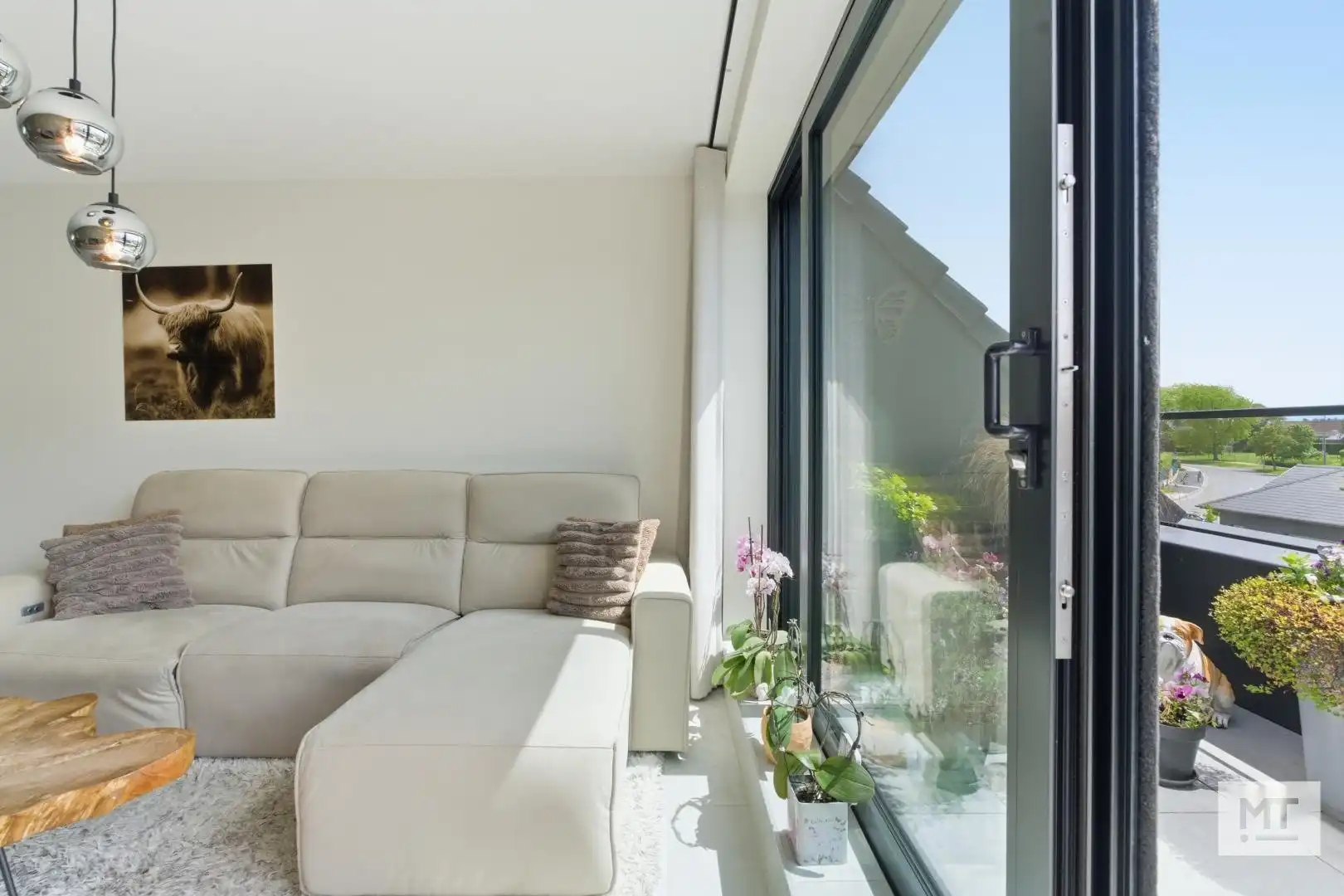 Modern, instapklaar appartement met 2 slpk en zonnig terras in centrum Zonnebeke foto 6