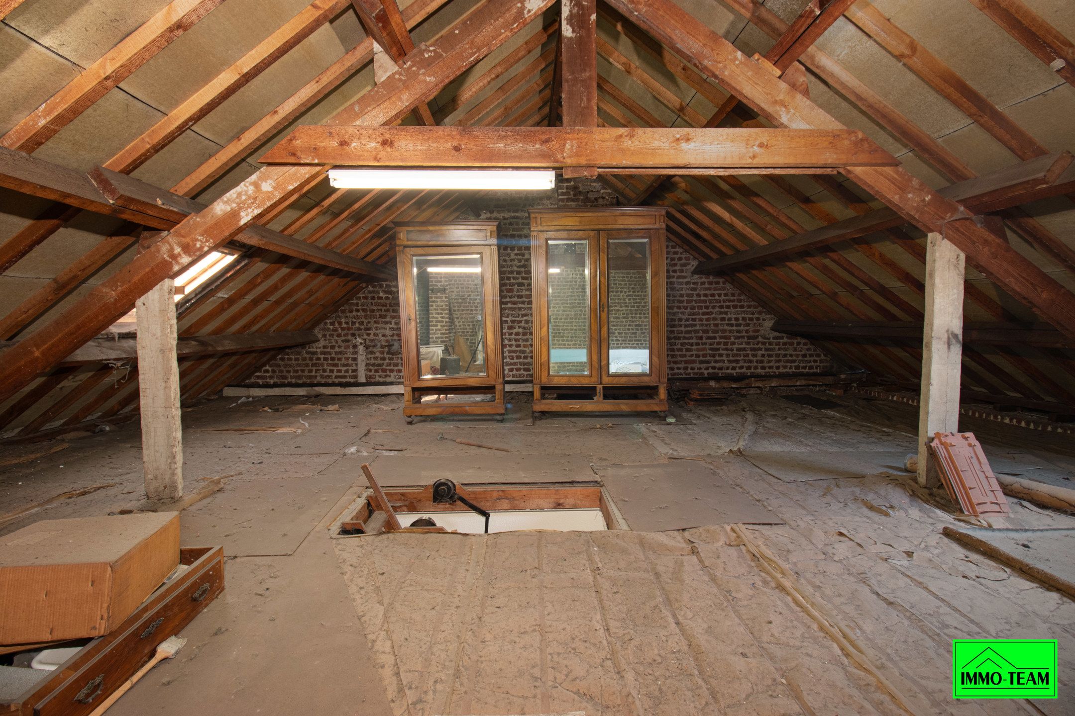 Ruime gezinswoning met tuin en garage in Denderleeuw foto 25