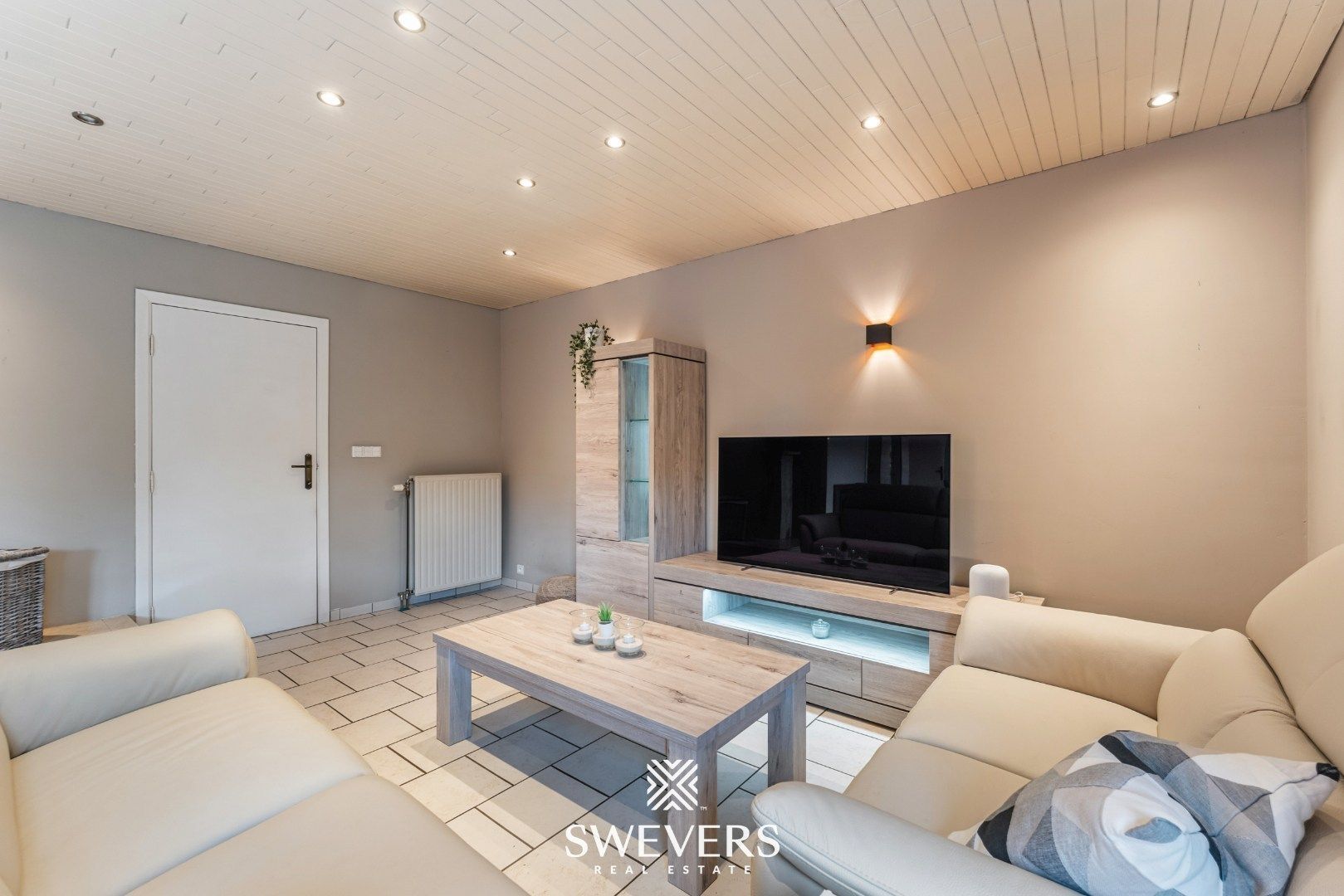 Instapklare gezinswoning met 5 slaapkamers en zonnige tuin te Genk foto 3