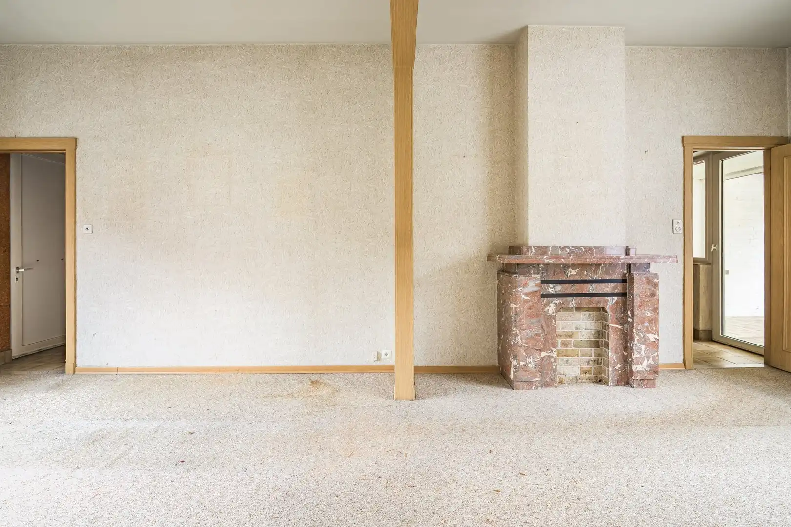 🏡 Charmante te renoveren woning met tuin in het historisch centrum van Merksem foto 6