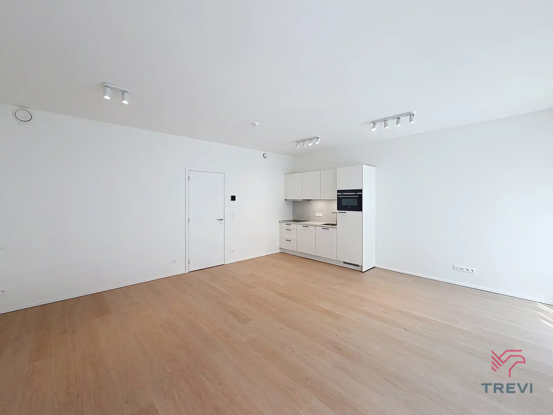 Grote, nieuwe studio, voor de eerste bewoning! foto 3