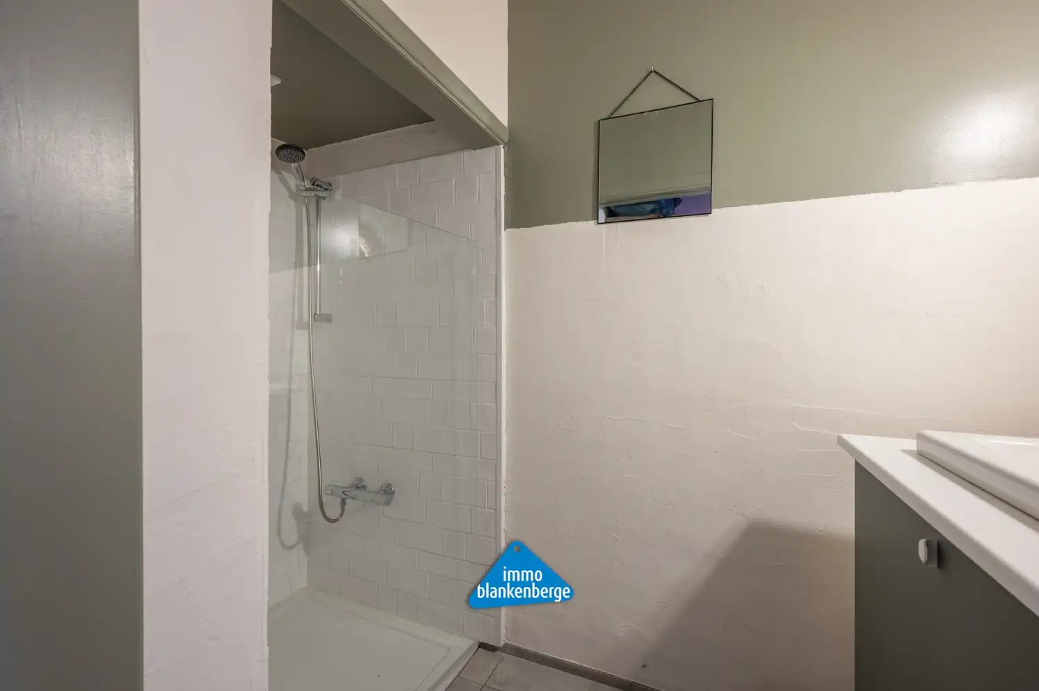 Zeer Ruim en Stijlvol gerenoveerd appartement van 232m² op een toplocatie vlak bij het strand. foto 27