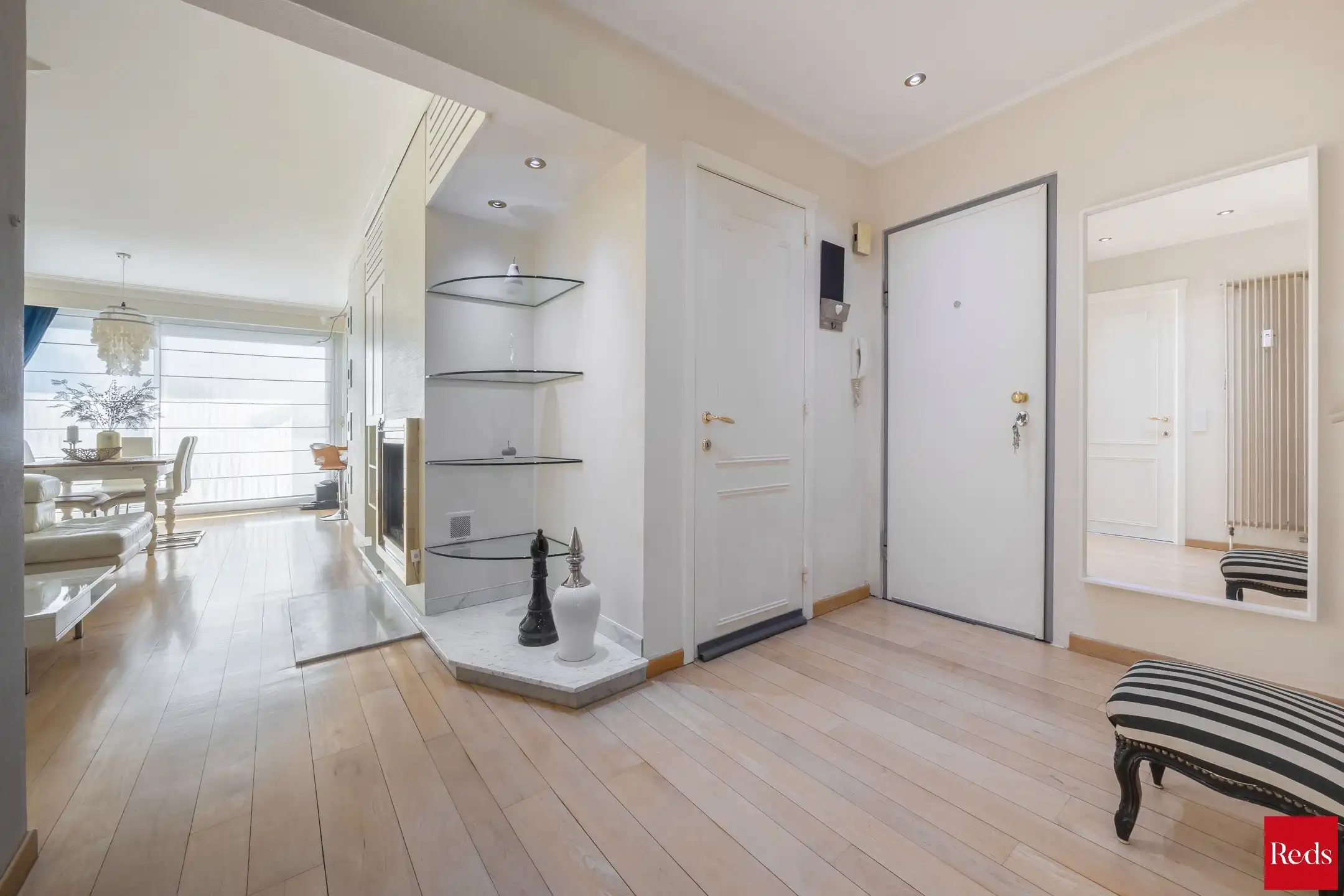 Zeer verzorgd en mooi appartement met 2 slaapkamers en terras foto 6