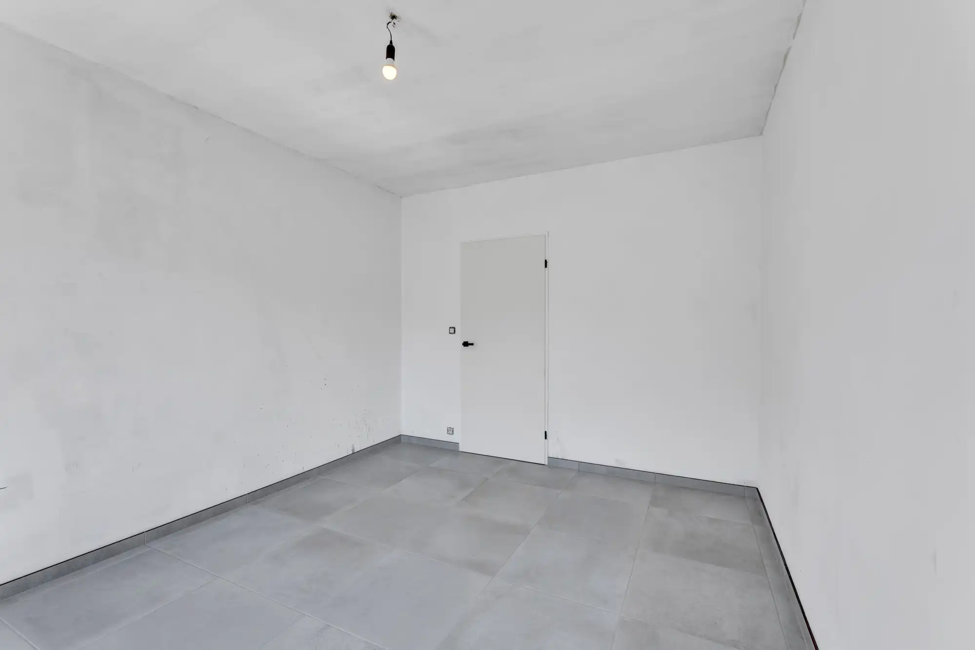Opbrengsteigendom met 2 appartementen en studio foto 19