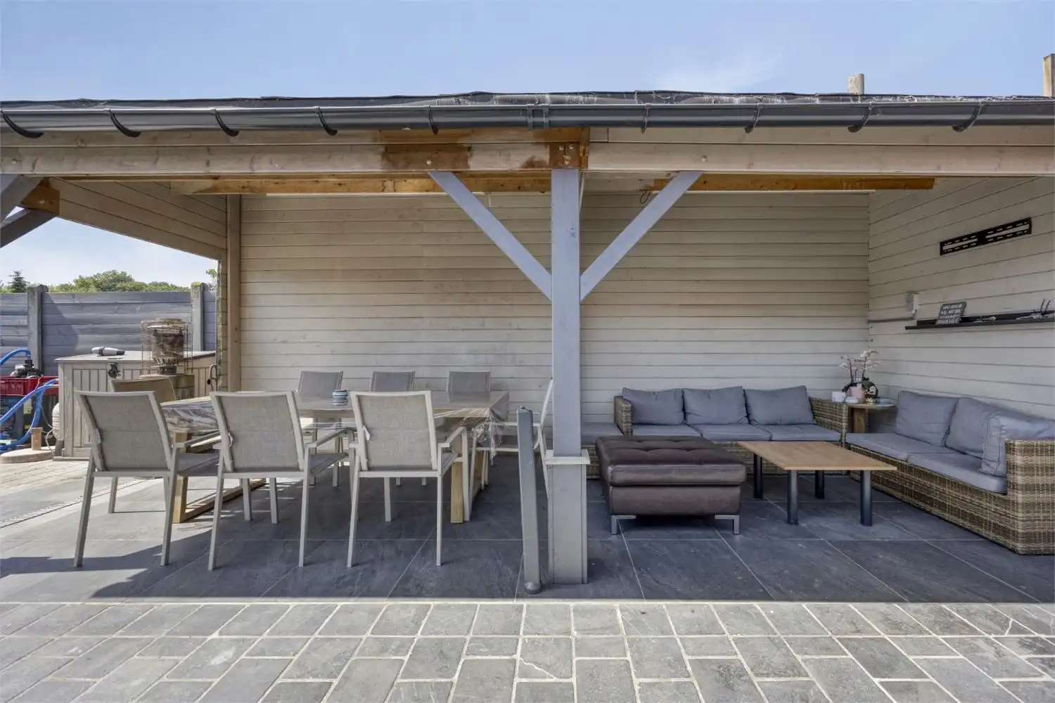 Verrassend ruime instapklare woning met 6 slaapkamers en zonnige tuin – hartje Meerbeke foto 14