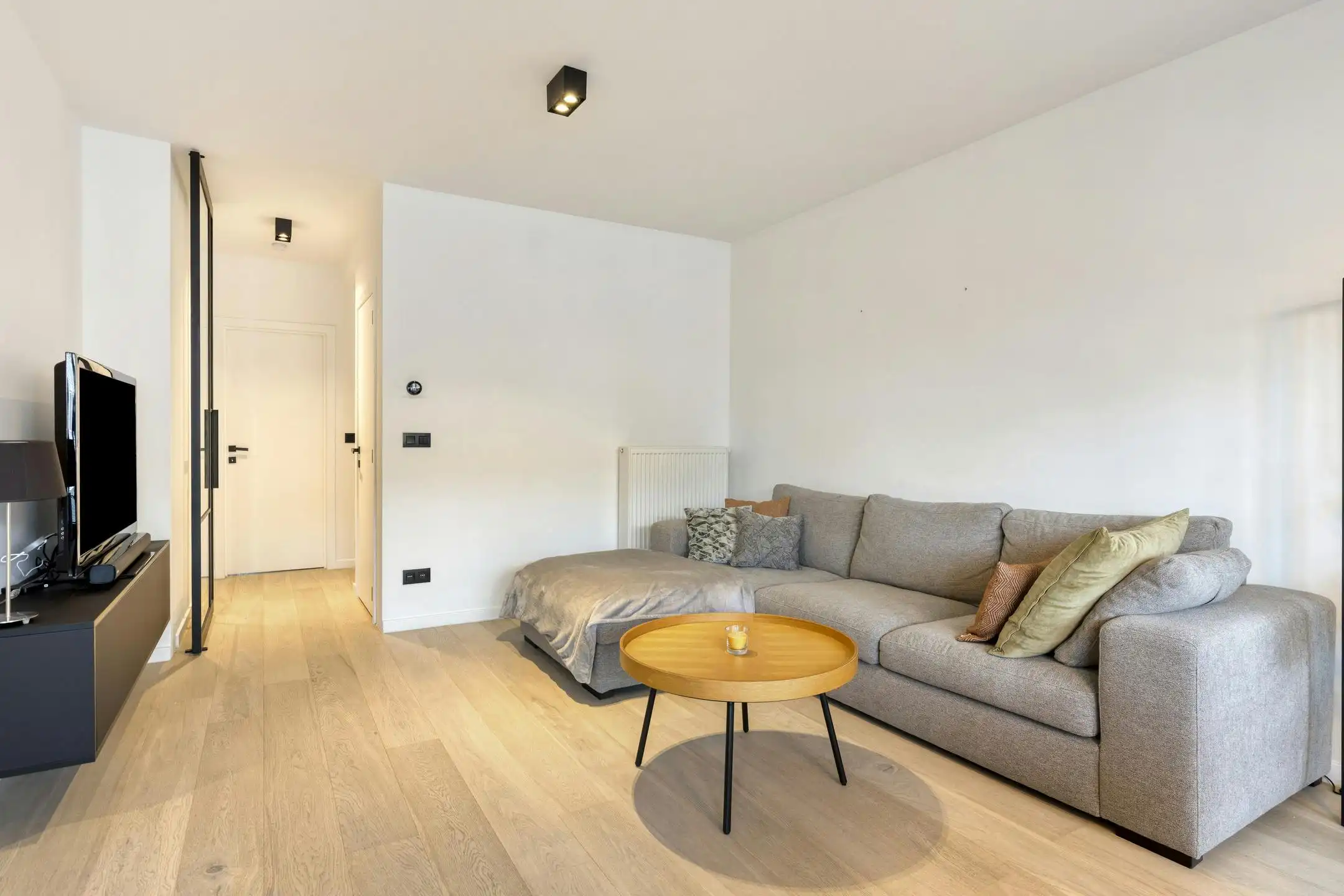 Prachtig appartement met garage en terras te koop in Merksem foto 6