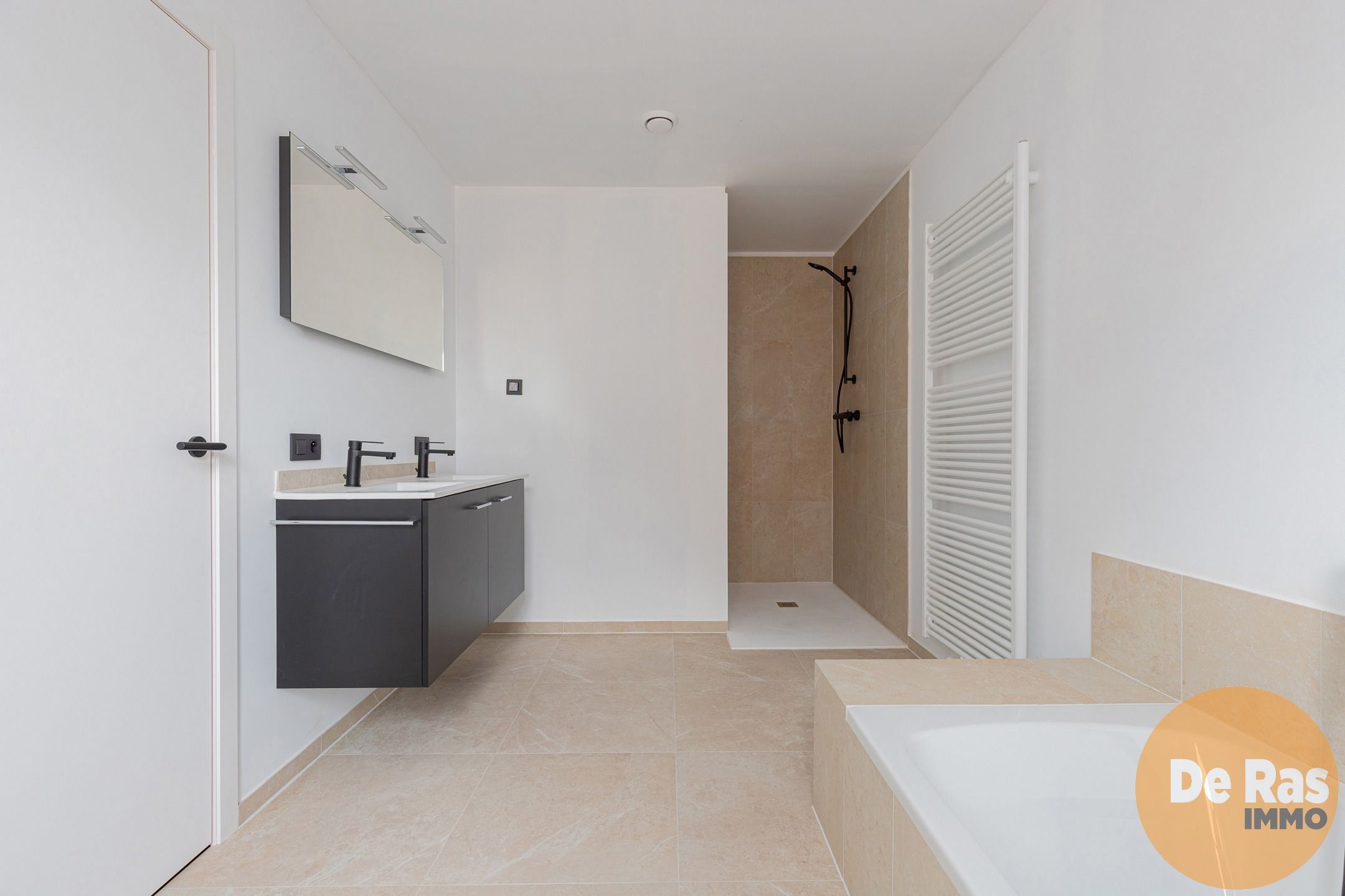 SERSKAMP - Uitz nieuwbouw met 3 slpks.,tuin in rustige buurt foto 14