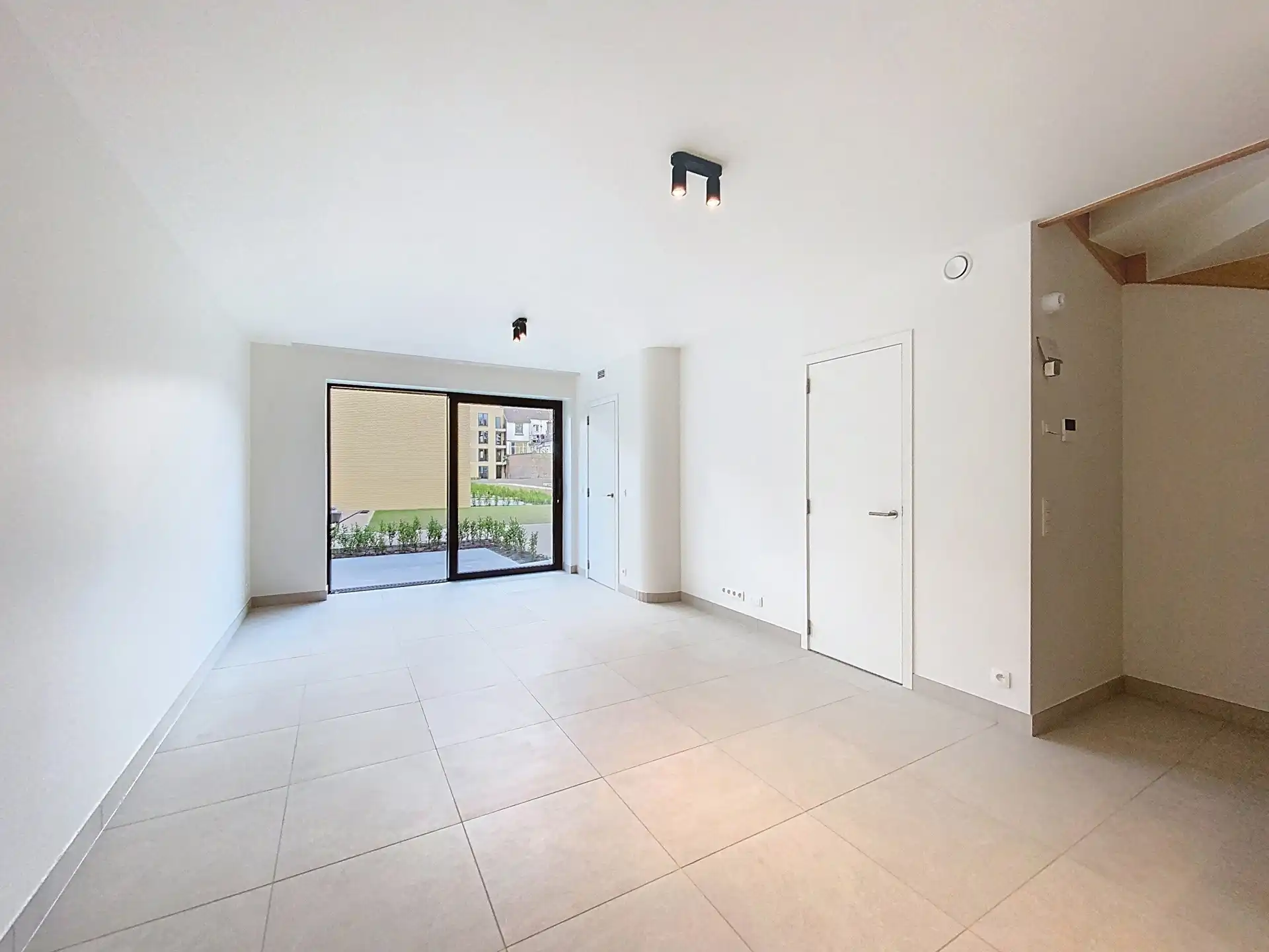 Duplex 3 CH & nieuw kantoor met prachtige volumes foto 5