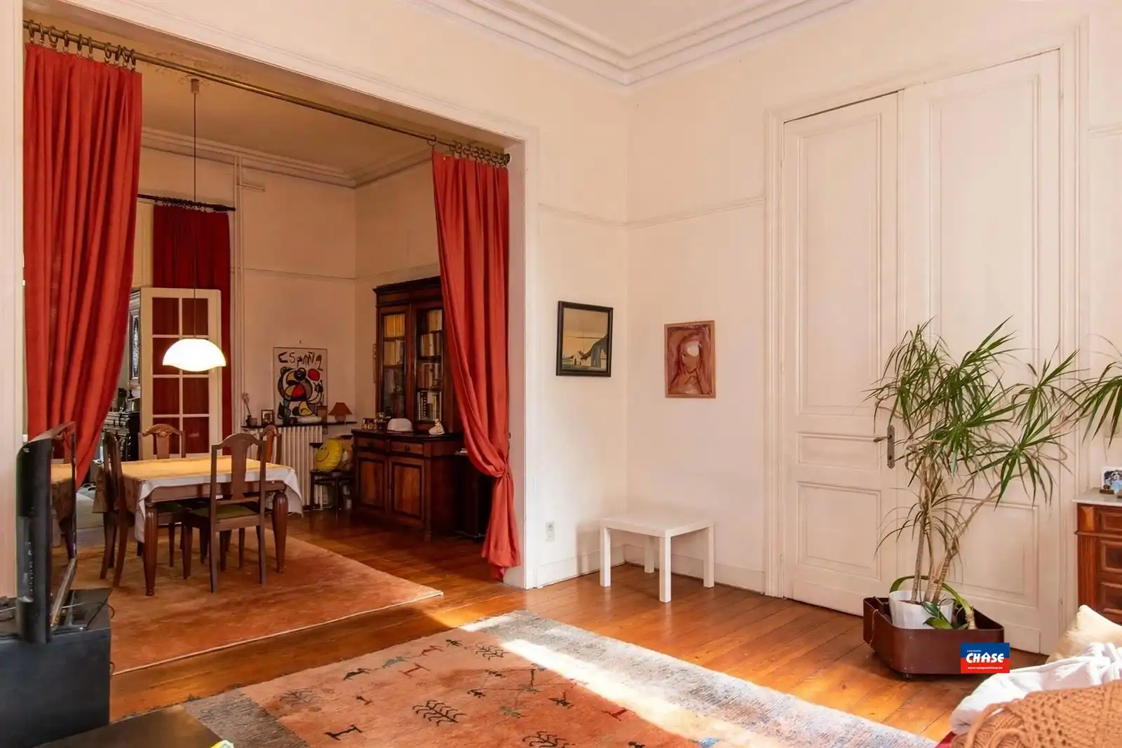 Prachtige authentieke herenwoning met zes slaapkamers en grote tuin foto 3