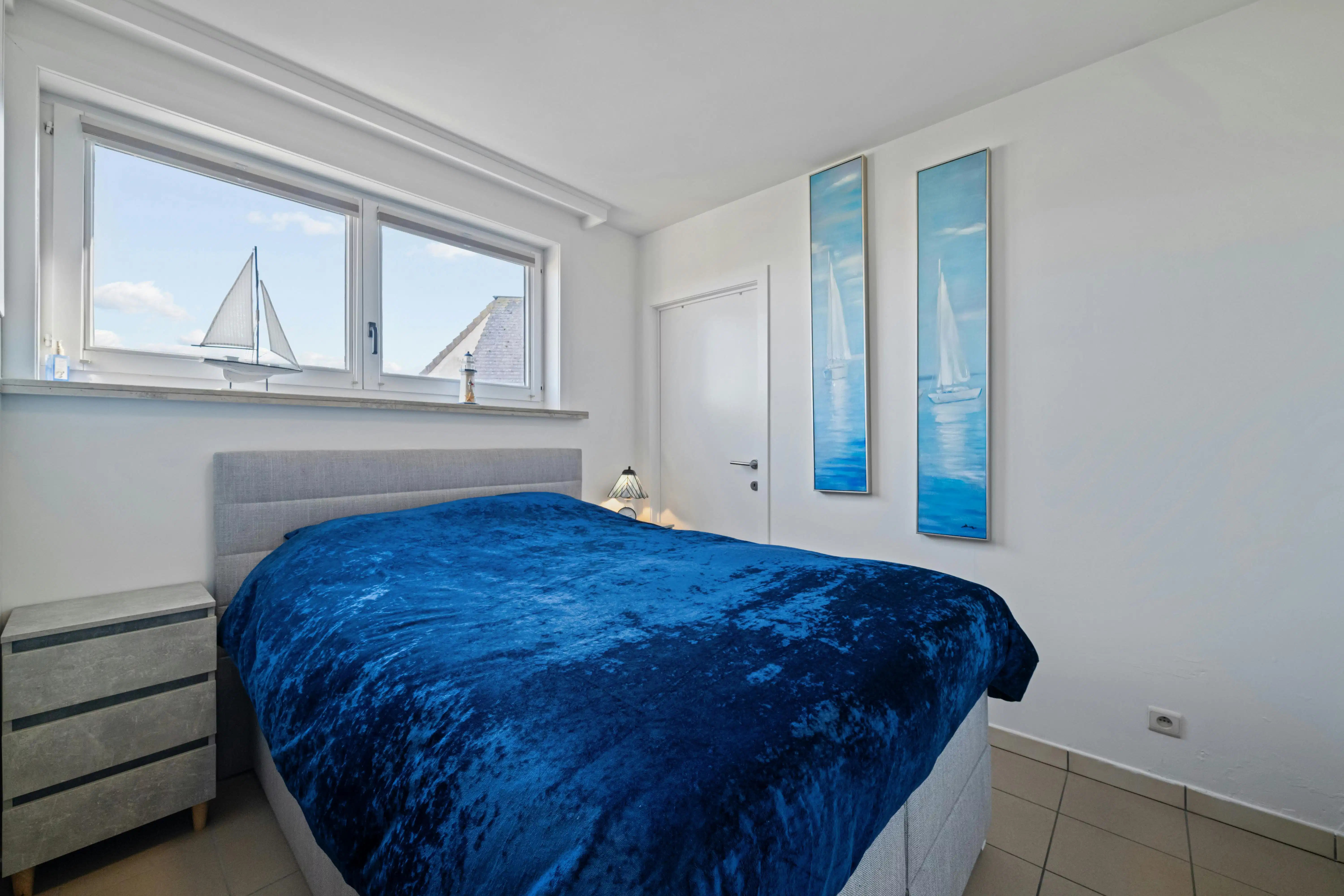 Volledig gerenoveerd 1 slaapkamerappartement vlakbij Zee ! foto 7