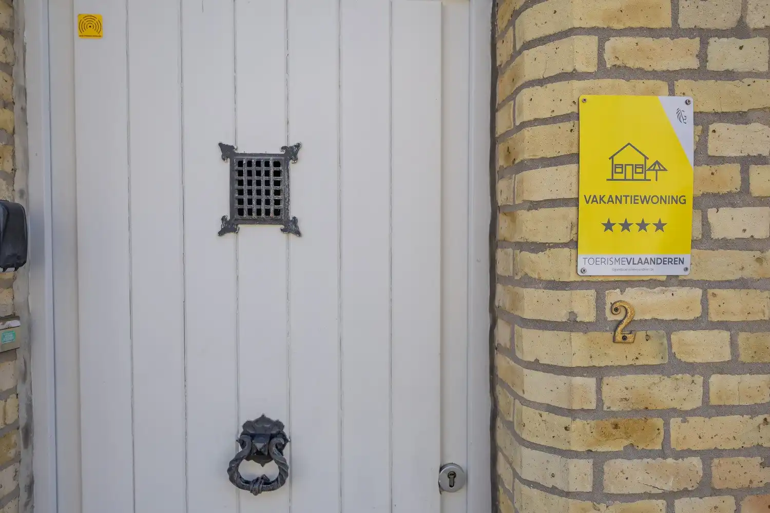 MAGISTRAAL HERENHUIS IN HET CENTRUM VAN NIEUWPOORT-STAD – OFFICIËLE 4-STERREN VAKANTIEWONING MET APPARTEMENT, INKOMSTEN EN 2 GARAGES foto 31