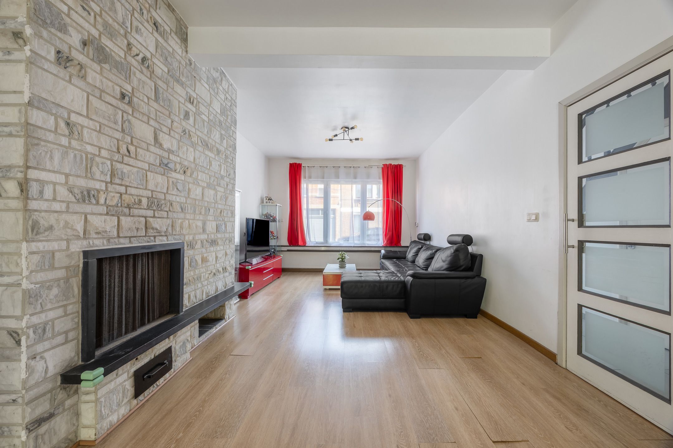 Ruime, lichrijke woning met 5 slaapkamers en zuidtuin  foto 3