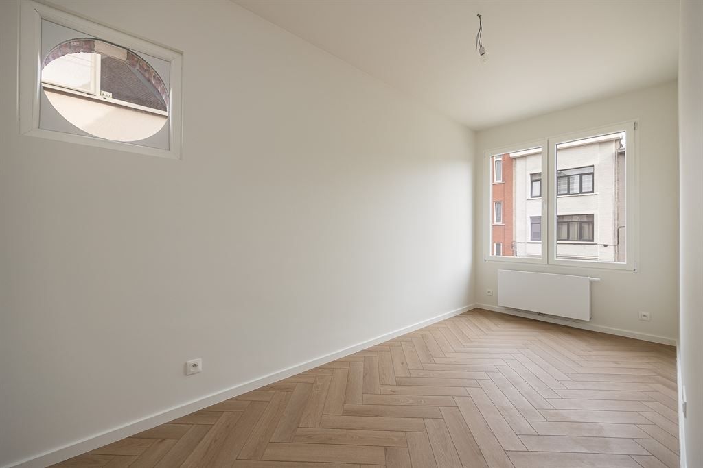 gerenoveerd appartement met zonnig terras foto 13