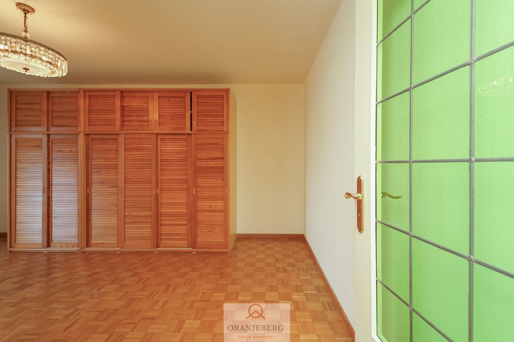 Ruim 2-slaapkamer appartement  (122 m²) vlakbij het Zuidpark! foto 15