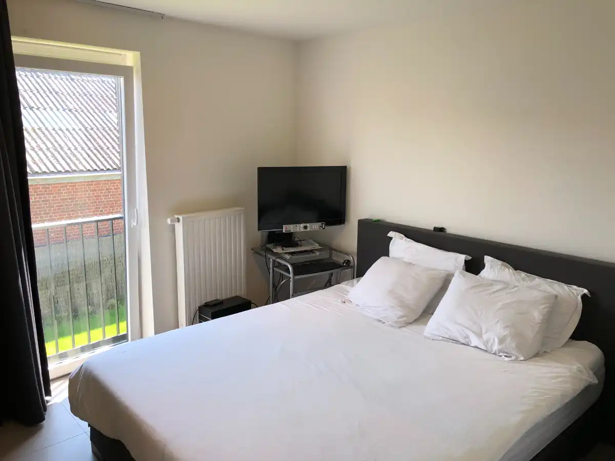 modern 2-slaapkamer appartement + autostandplaats foto 5