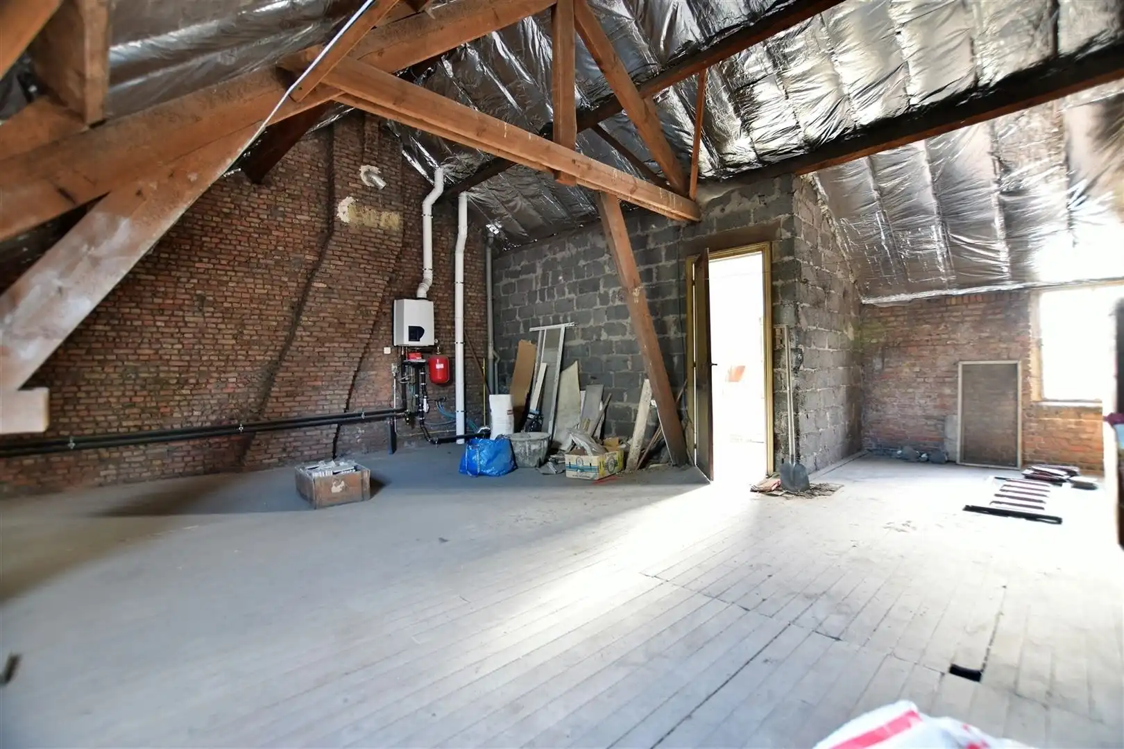 Opbrengsteigendom met 2 entiteiten gelegen in het hartje van centrum Dendermonde  foto 18