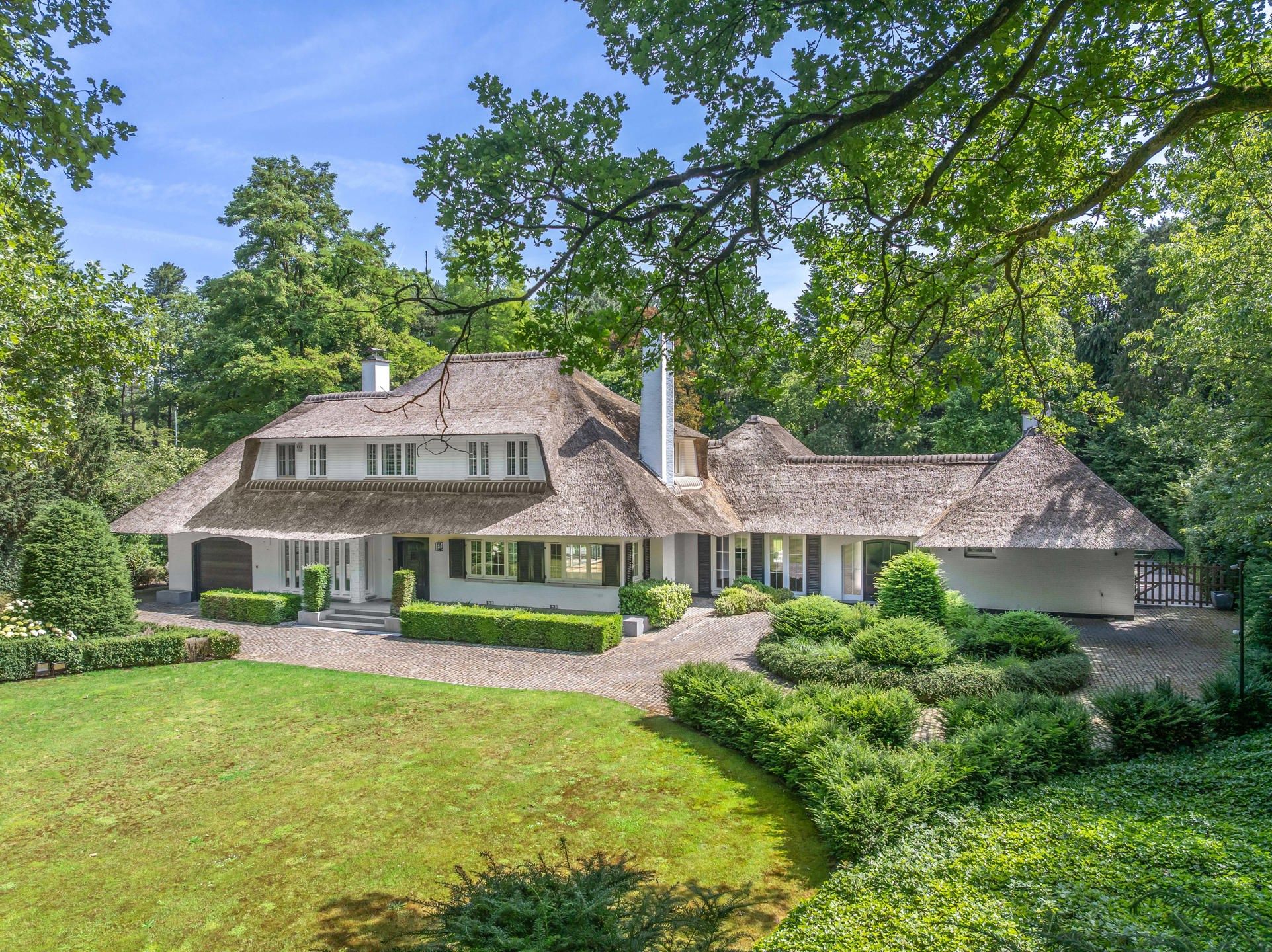 Instapklare villa op een riant perceel van 3.750 m² foto 42