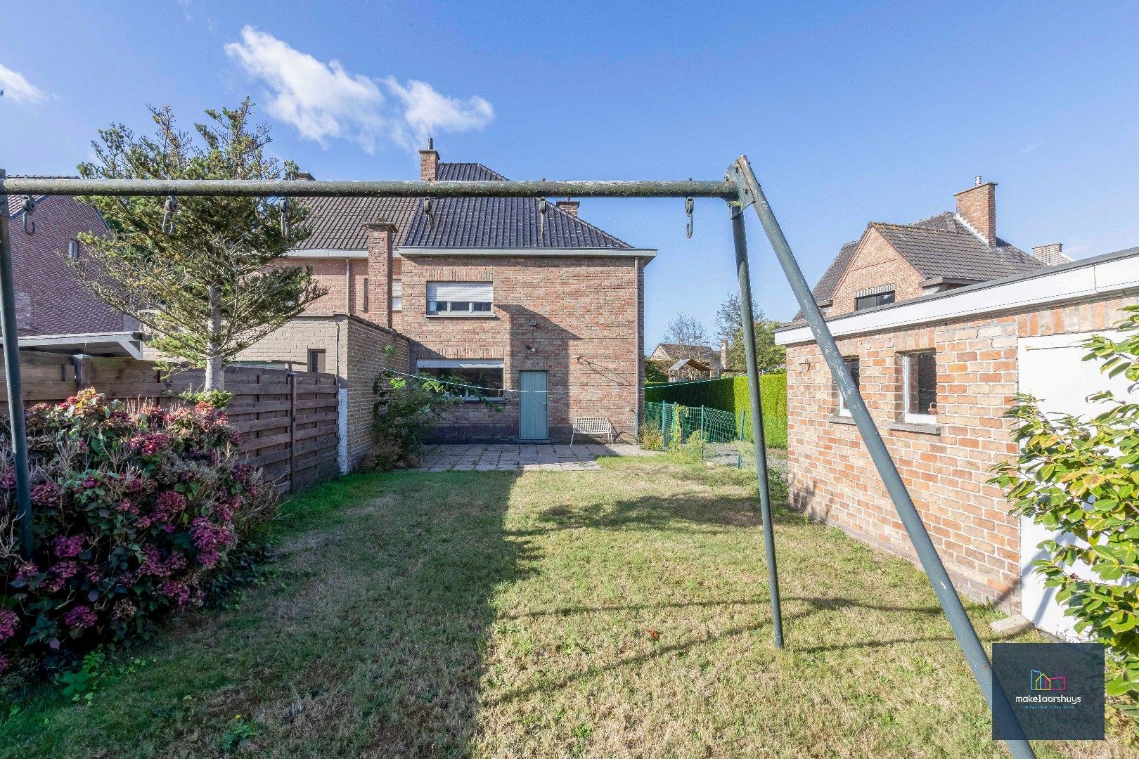 Ruime HOB met 4 slpk, ruime zolder, tuin en garage  foto 24