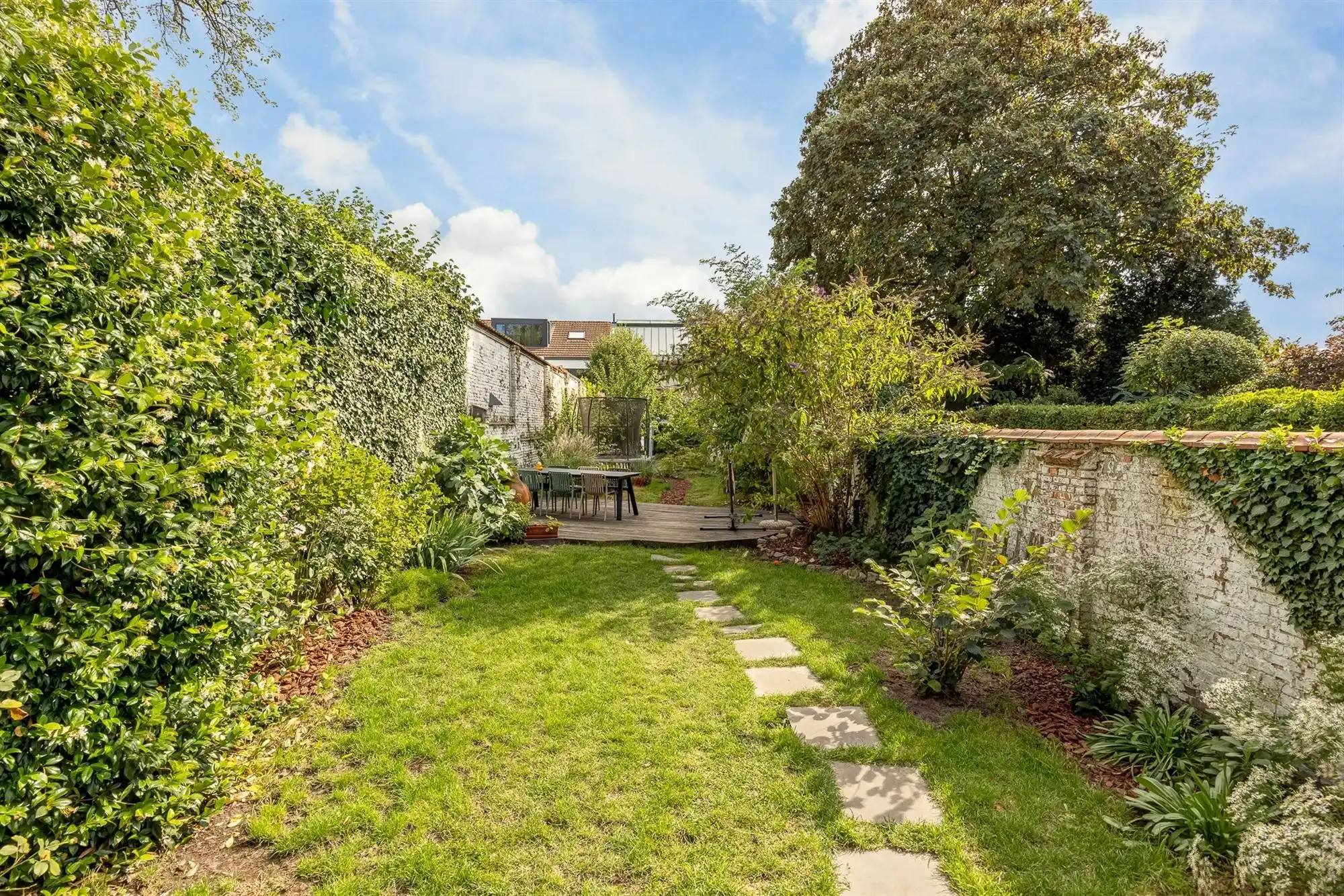 Karaktervol herenhuis met bijgebouw en grote tuin  foto 18
