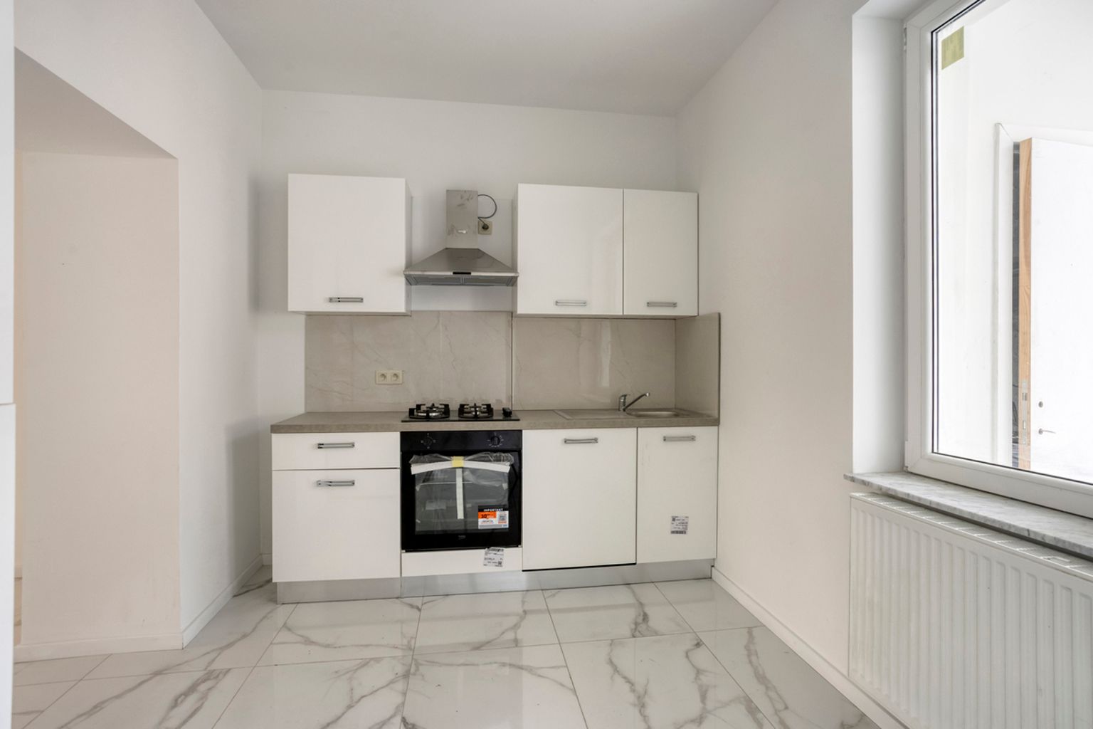 Volledig gerenoveerde gesloten bebouwing te Drogenbos foto 6