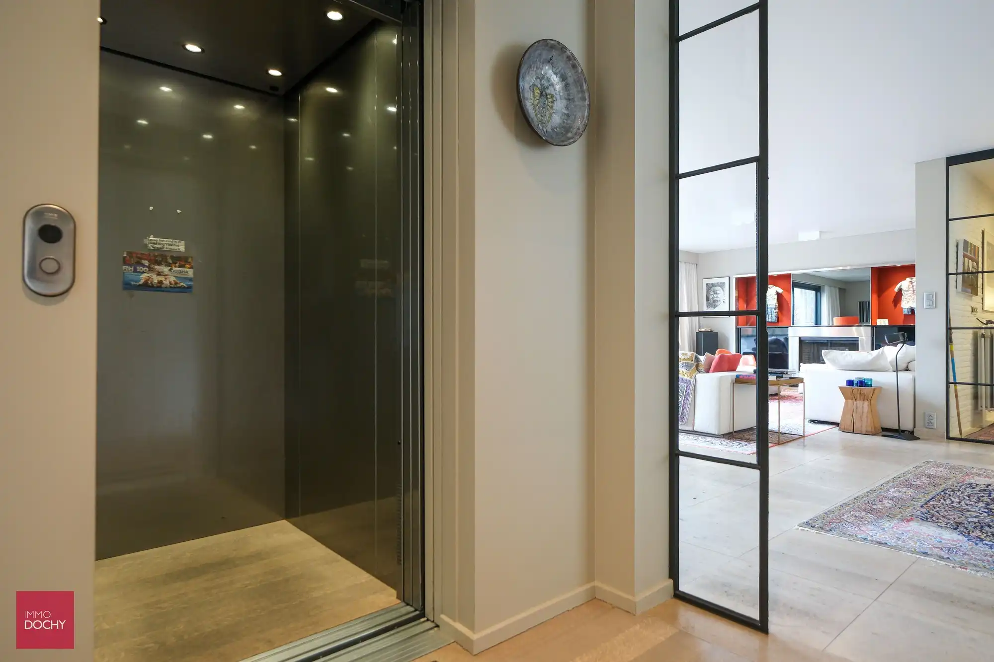 Heel ruime stadswoning met kantoren en tuin foto 15