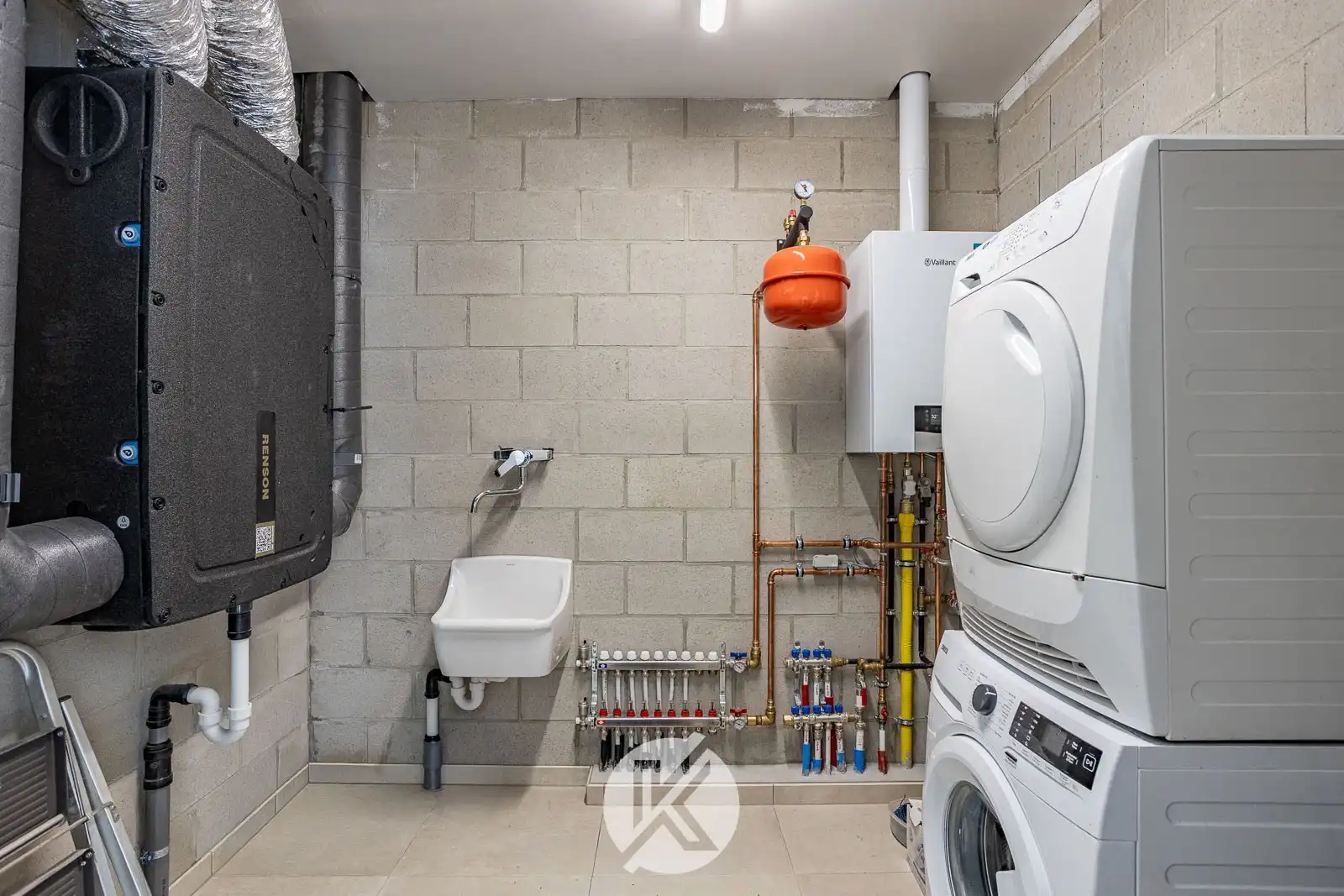 Gerenoveerde woning op leuke locatie foto 11