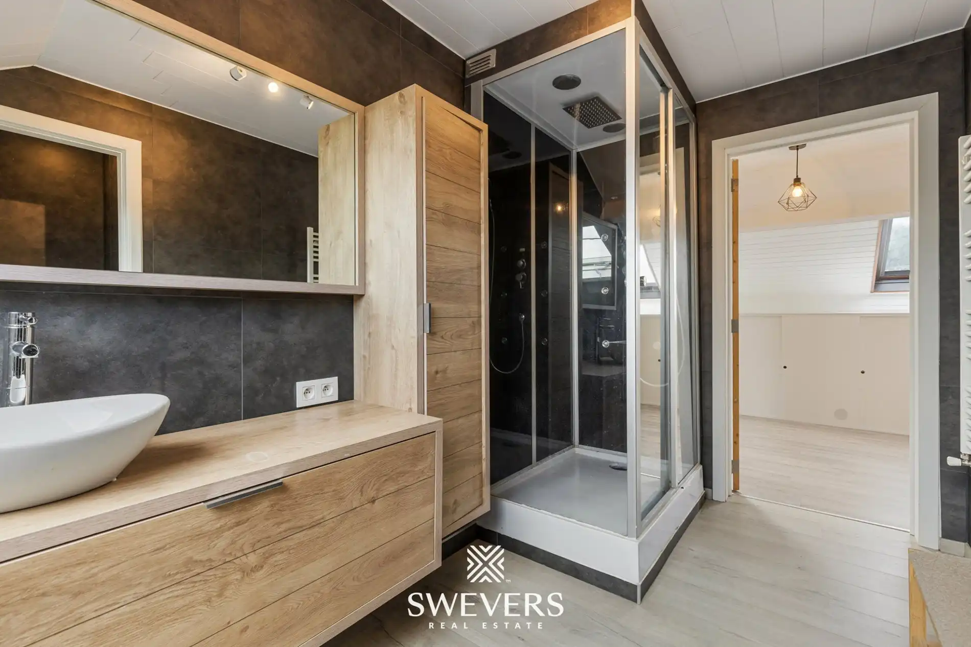 Rustige gezinswoning met studio en groene omgeving in Oostham foto 11