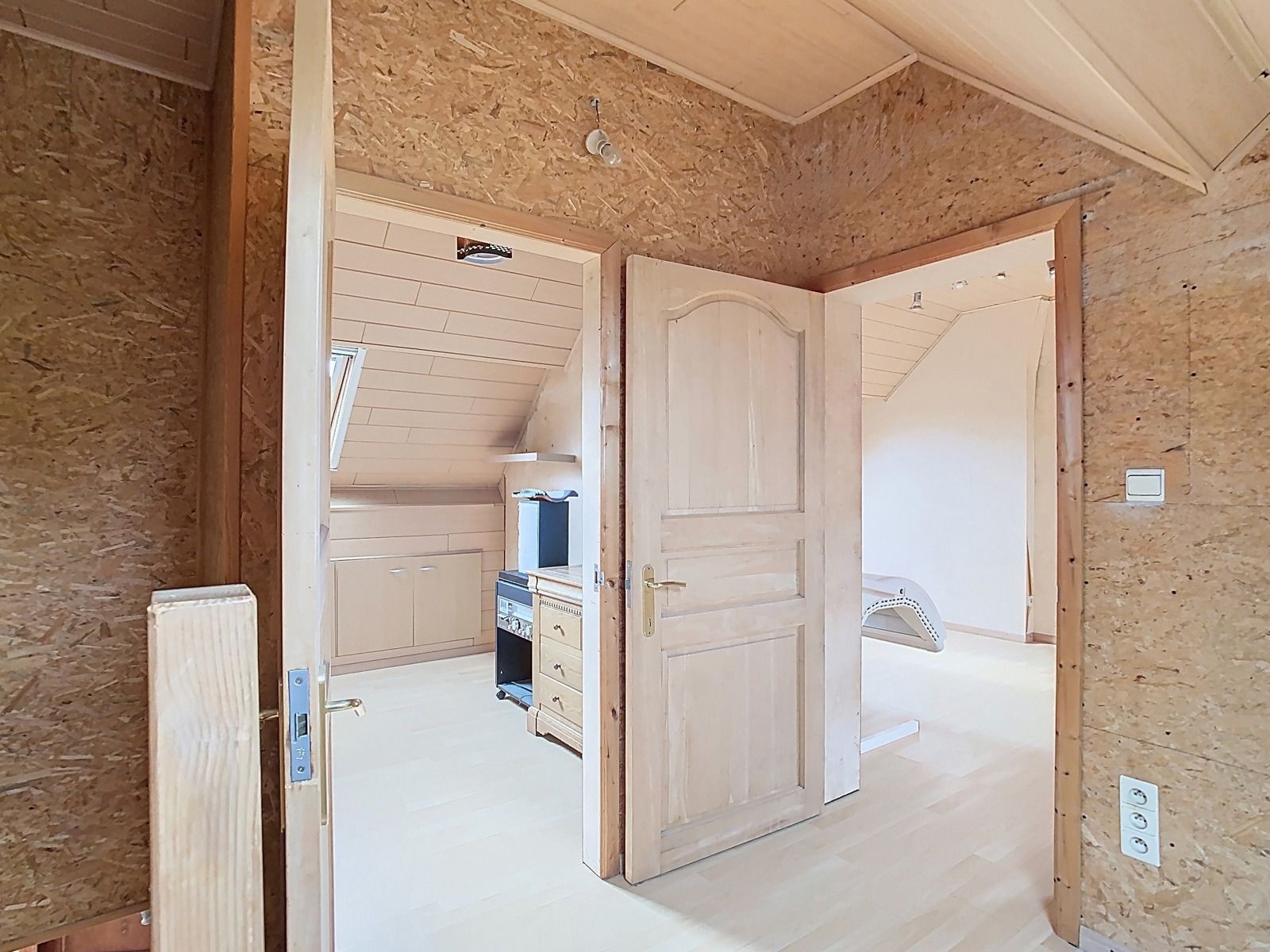 Te renoveren open bebouwing in een landelijke omgeving! foto 8