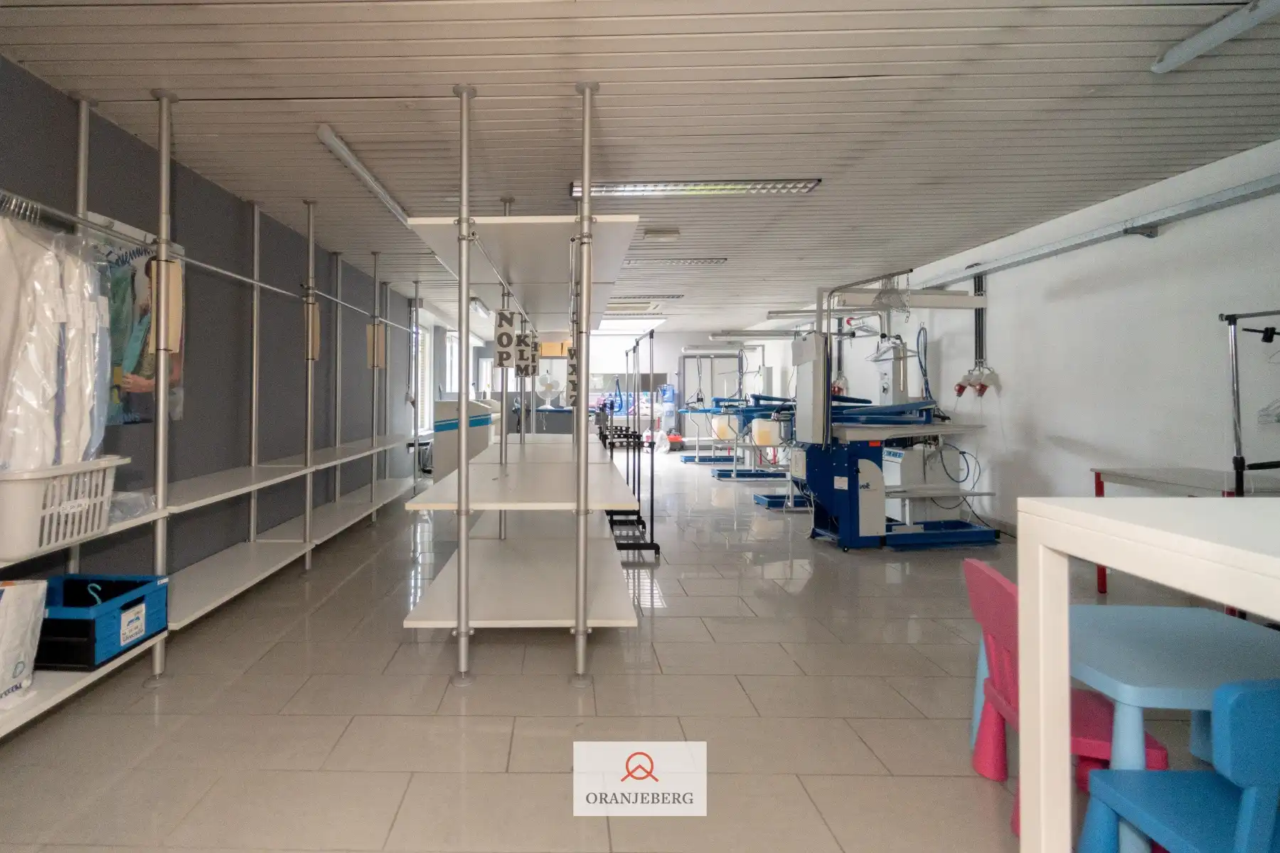 Energiezuinig handelspand op commerciële ligging foto 21