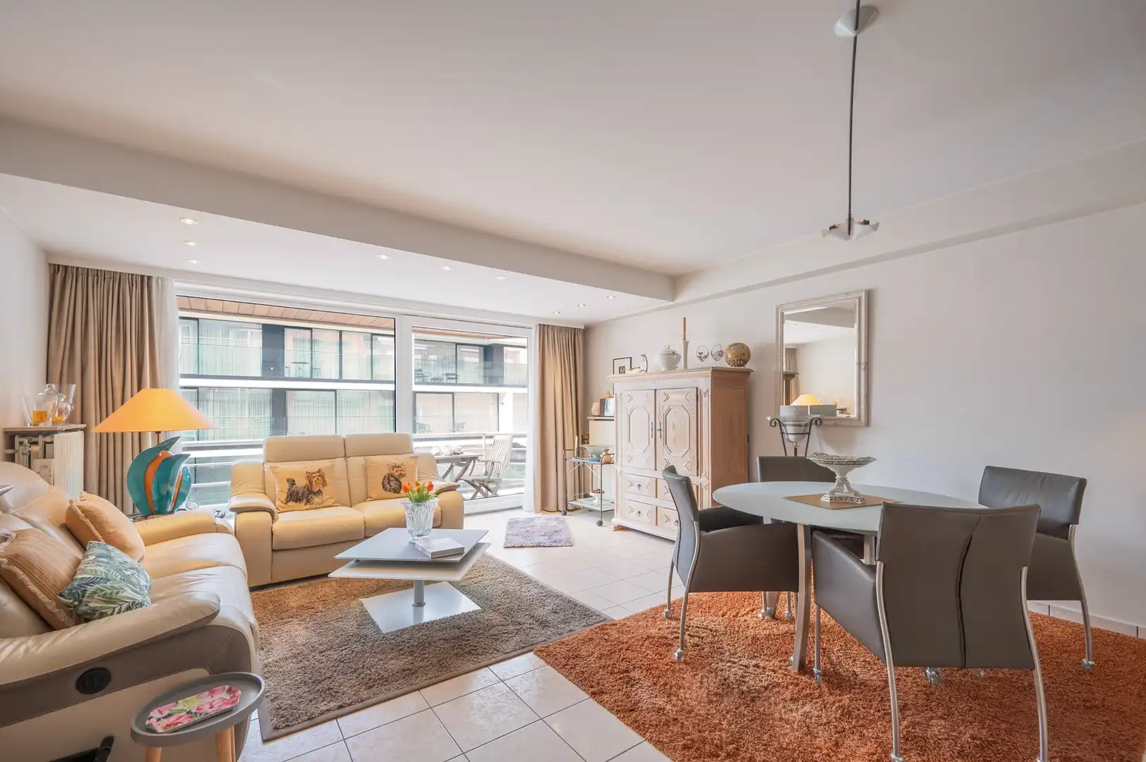 Appartement met zuidwest gericht terras op toplocatie nabij het centrum. foto 6