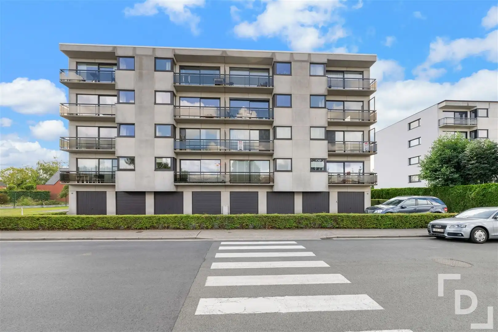 Rustig gelegen appartement met garage te koop in centrum Poperinge foto 16