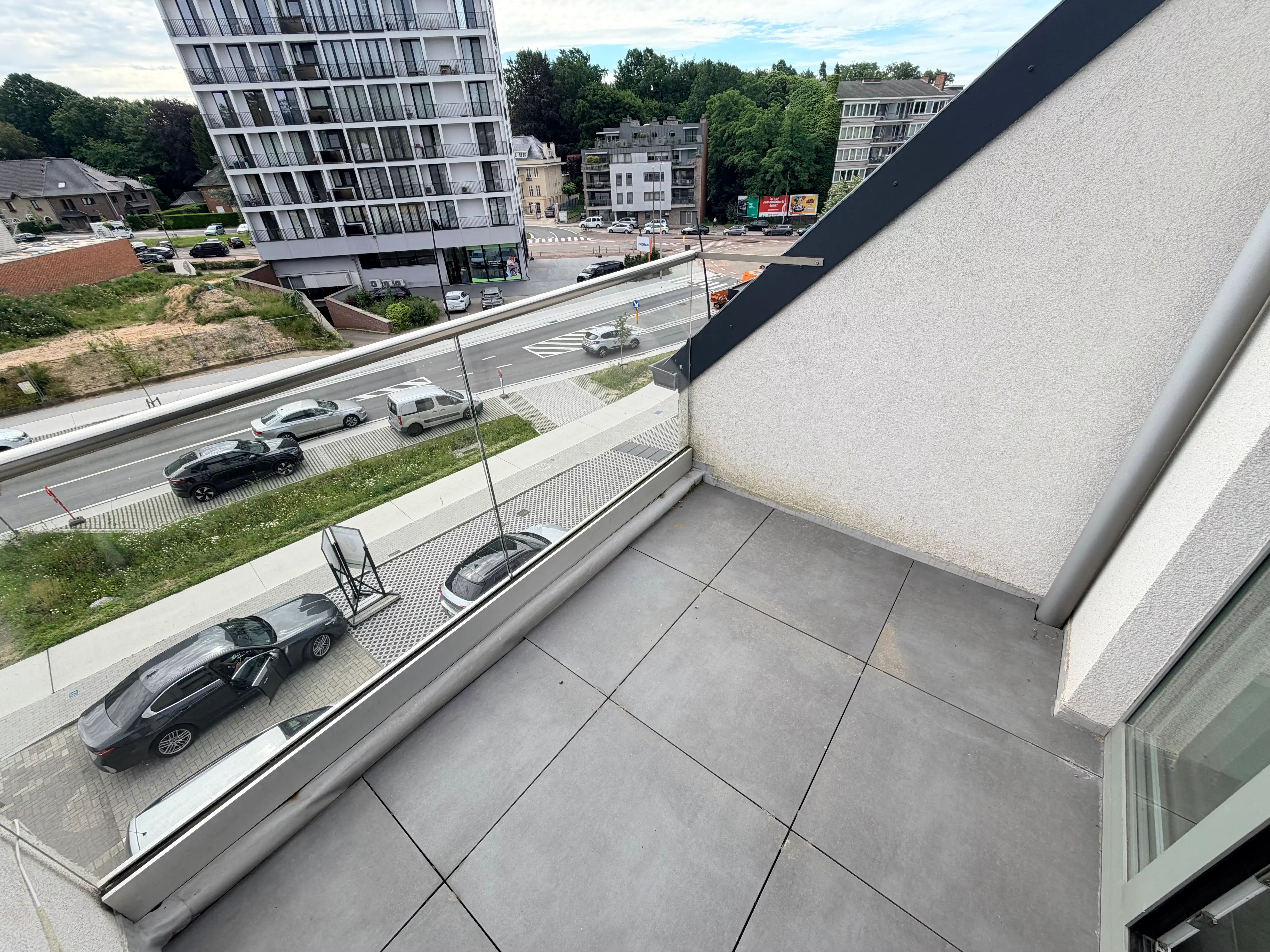 Prachtig duplexappartement met 2 slaapkamers, 2 badkamers, 2 terrassen en 1 autostaanplaats. foto 18