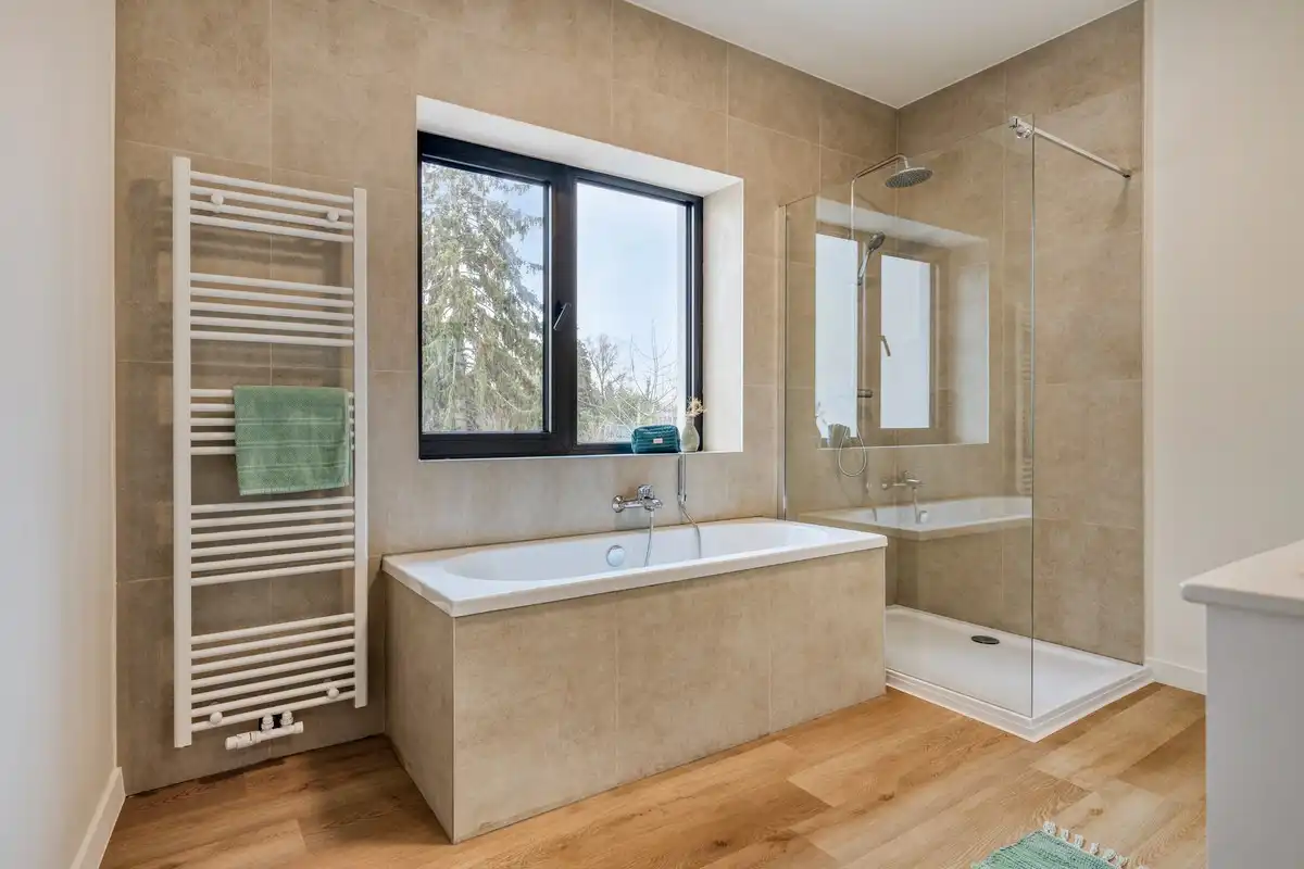 Pas gerenoveerde aantrekkelijke A-label stadswoning met zonnige diepe tuin foto 20