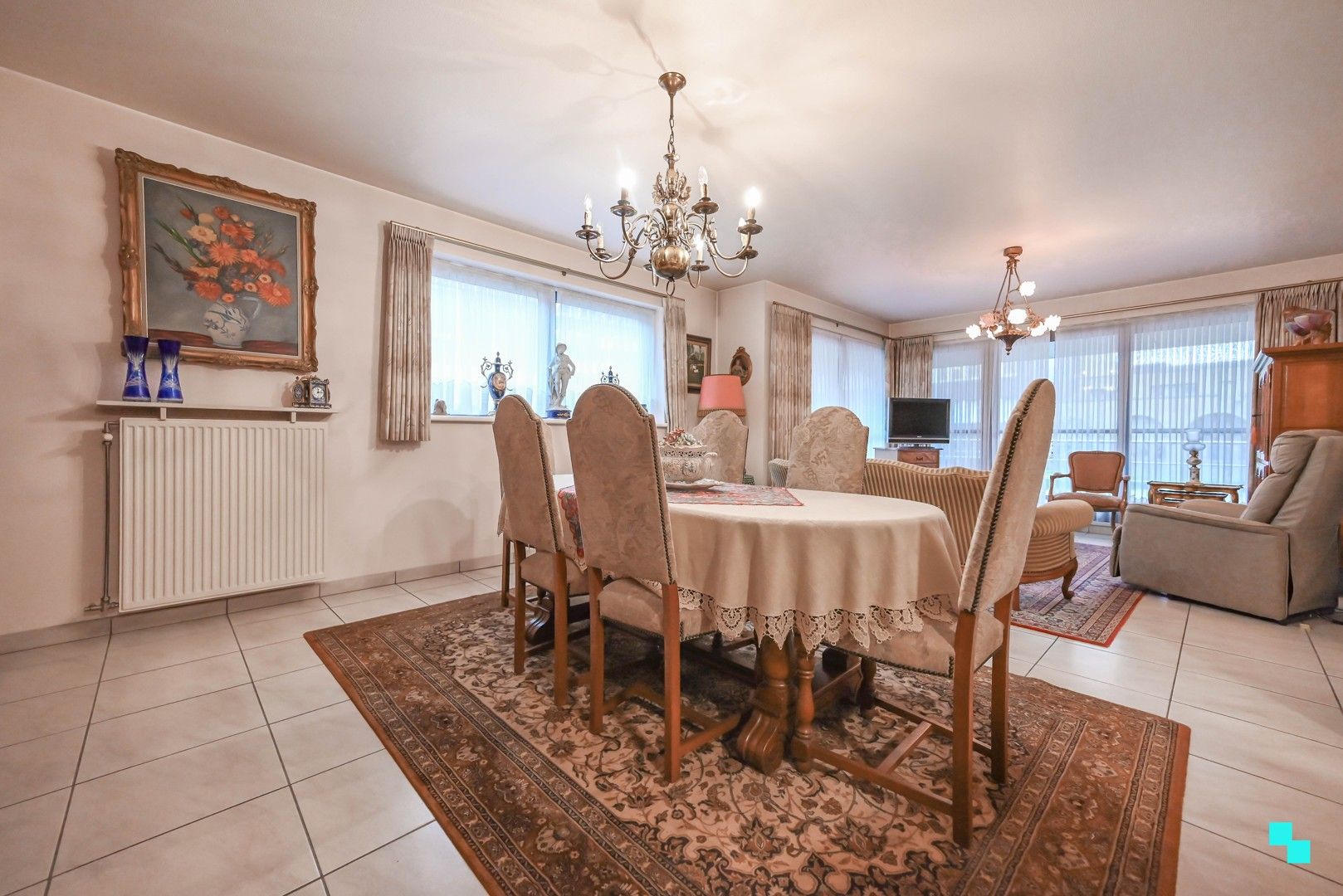 Ruim en instapklaar tweeslaapkamer appartement in hartje Izegem foto 9