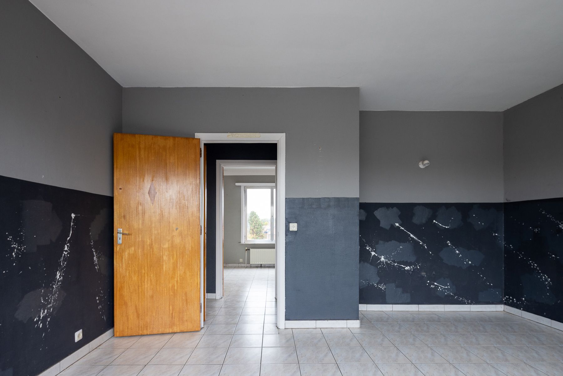 Te renoveren appartement met twee slaapkamers foto 15