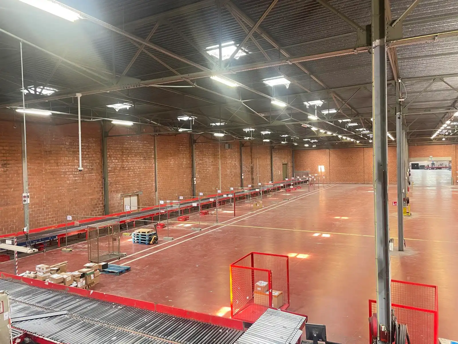 Logistieke loods van ca. 6.500 m² nabij de E19  foto 5